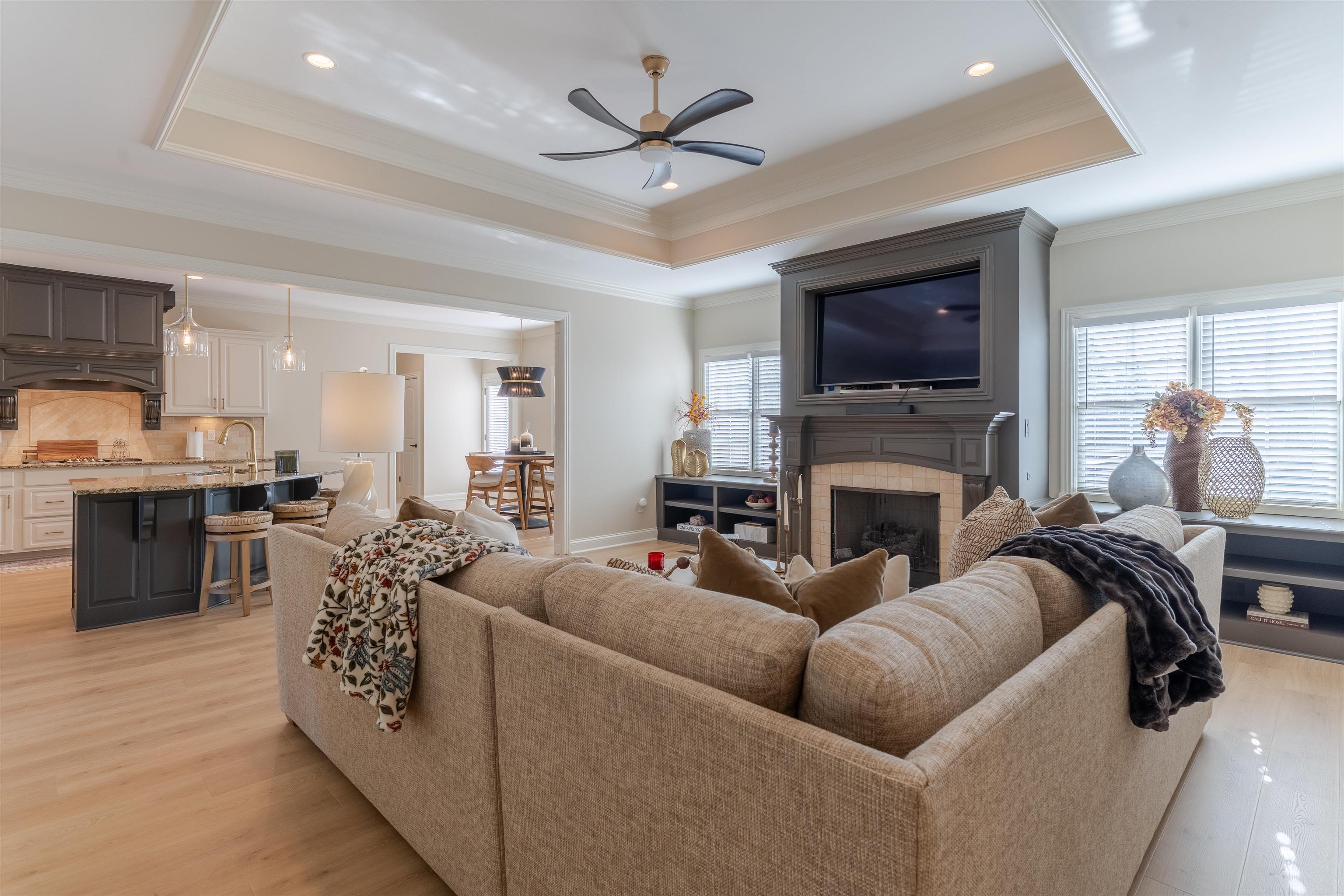 3124 Forest Edge Cove, Owensboro, Kentucky 42303, 5 Bedrooms Bedrooms, ,3 BathroomsBathrooms,Single Family Residence,For Sale,Forest Edge Cove,93762