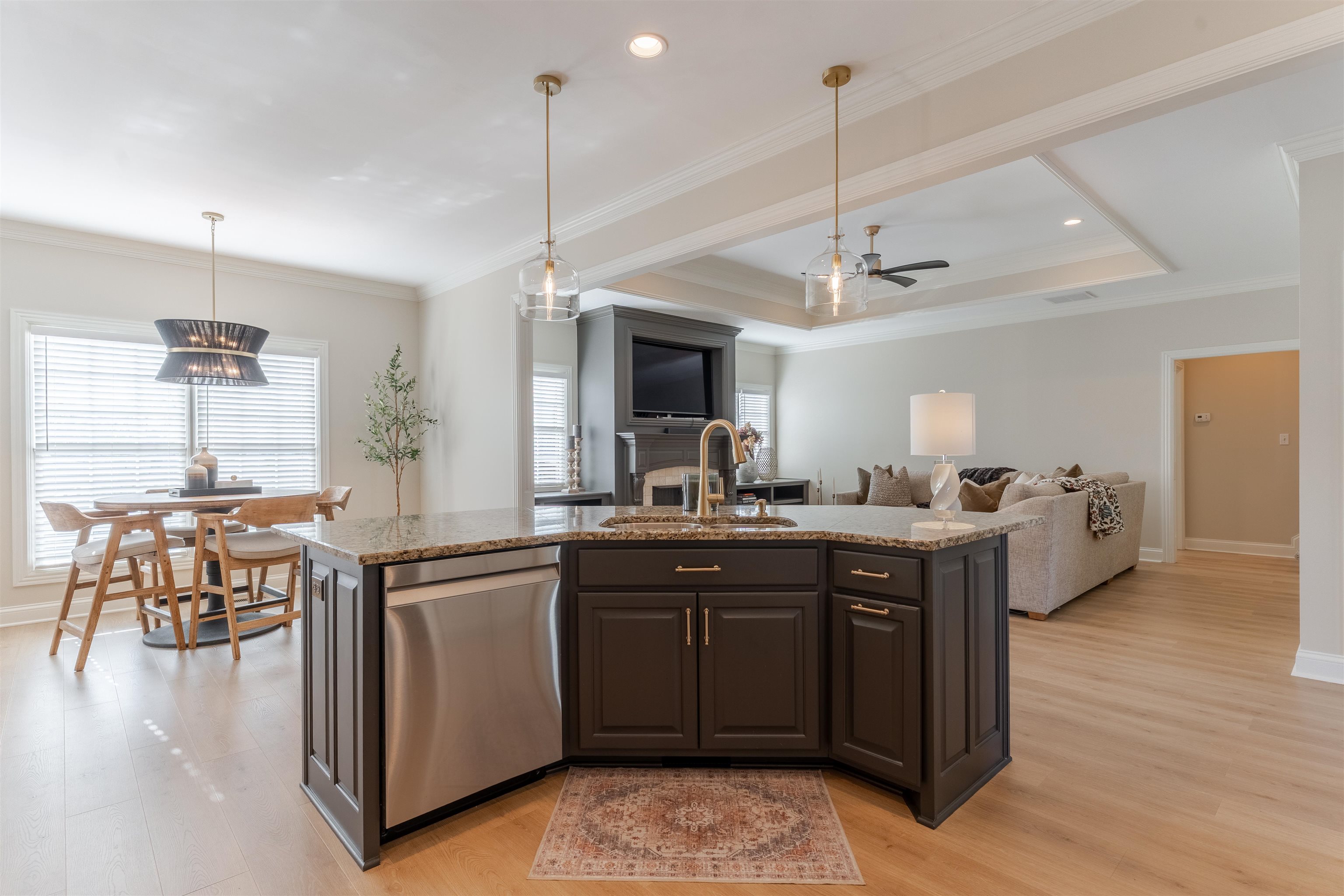 3124 Forest Edge Cove, Owensboro, Kentucky 42303, 5 Bedrooms Bedrooms, ,3 BathroomsBathrooms,Single Family Residence,For Sale,Forest Edge Cove,93762