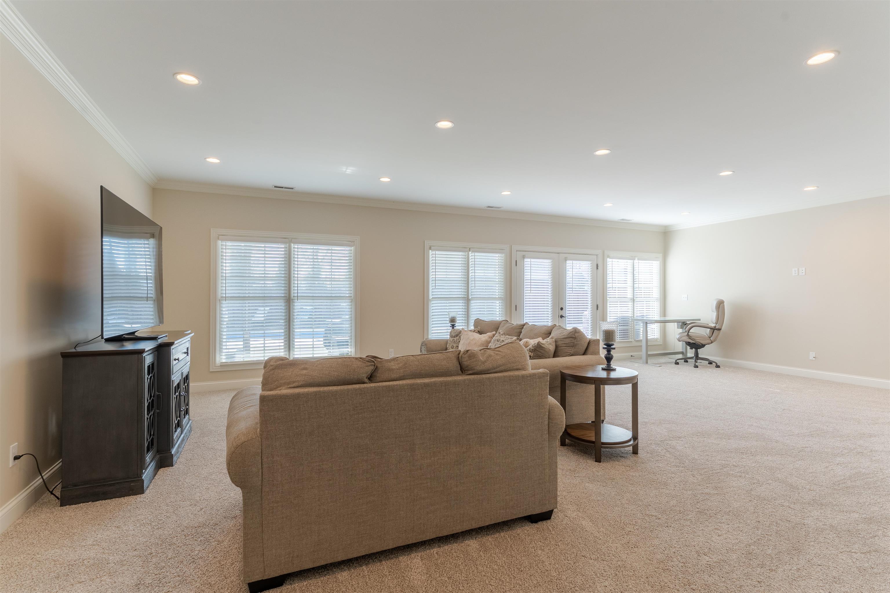 3124 Forest Edge Cove, Owensboro, Kentucky 42303, 5 Bedrooms Bedrooms, ,3 BathroomsBathrooms,Single Family Residence,For Sale,Forest Edge Cove,93762