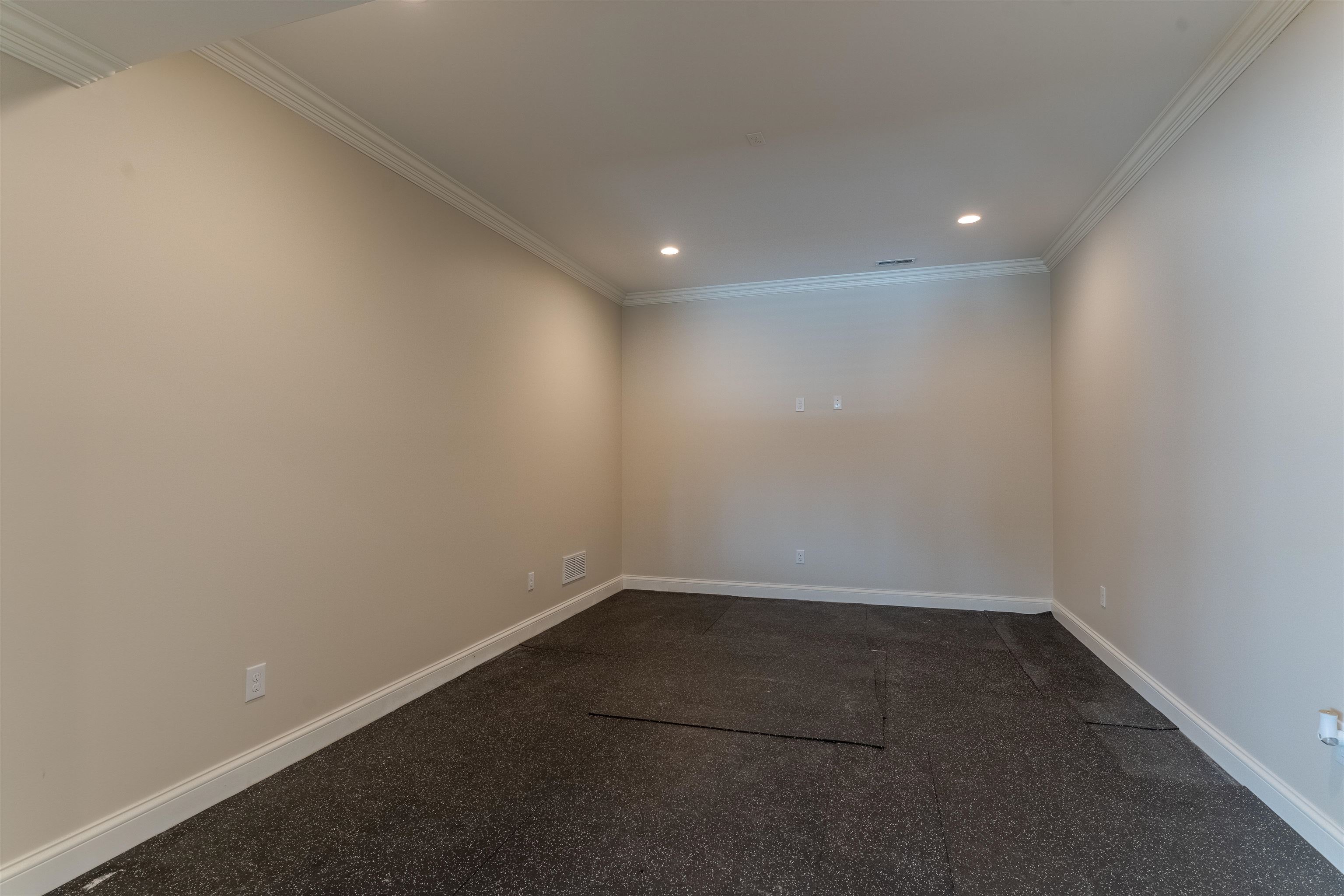 3124 Forest Edge Cove, Owensboro, Kentucky 42303, 5 Bedrooms Bedrooms, ,3 BathroomsBathrooms,Single Family Residence,For Sale,Forest Edge Cove,93762