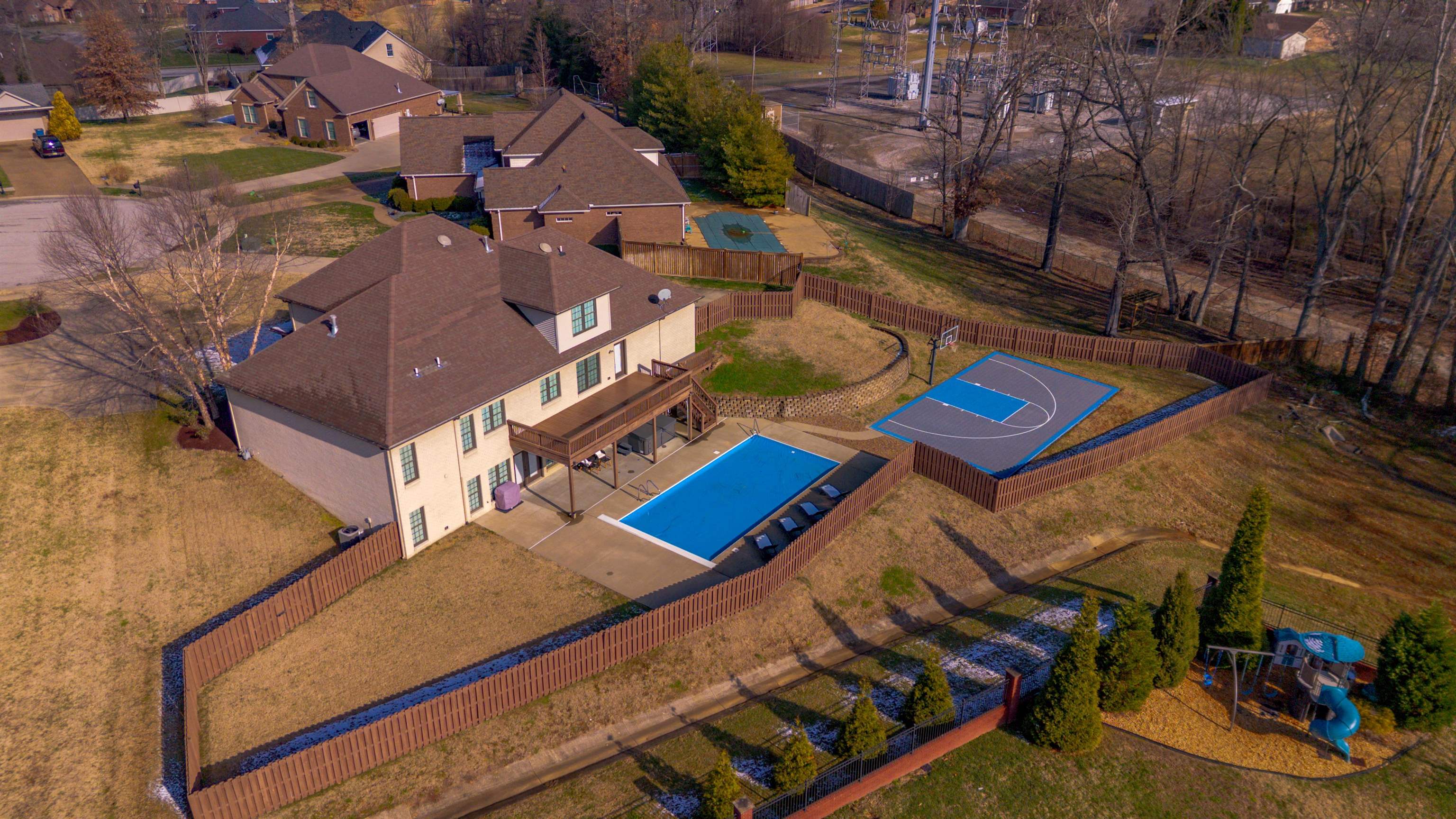 3124 Forest Edge Cove, Owensboro, Kentucky 42303, 5 Bedrooms Bedrooms, ,3 BathroomsBathrooms,Single Family Residence,For Sale,Forest Edge Cove,93762