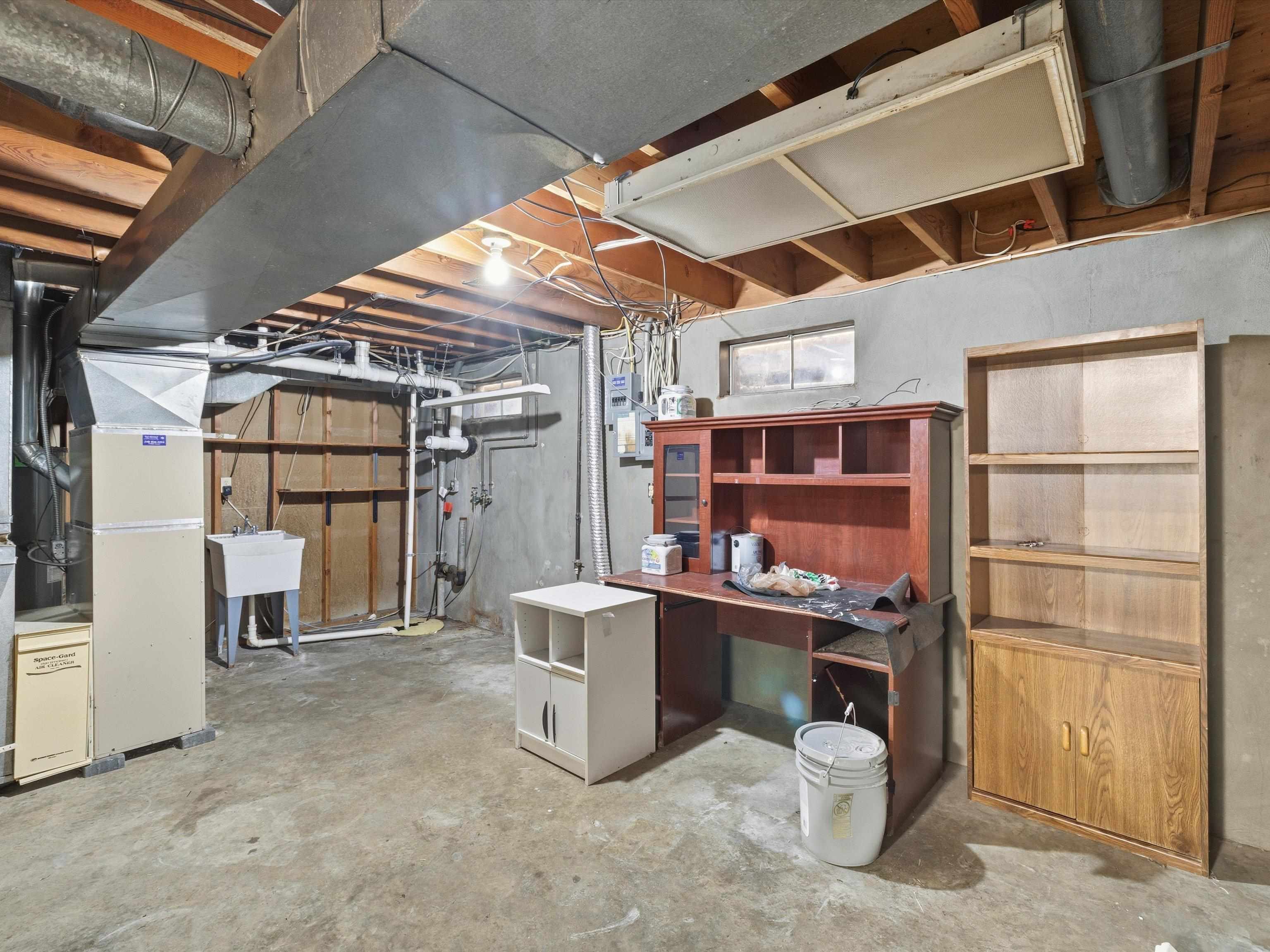 1826 Suzanna Ct, Owensboro, Kentucky 42303, 3 Bedrooms Bedrooms, ,1 BathroomBathrooms,Single Family Residence,For Sale,Suzanna Ct,93764