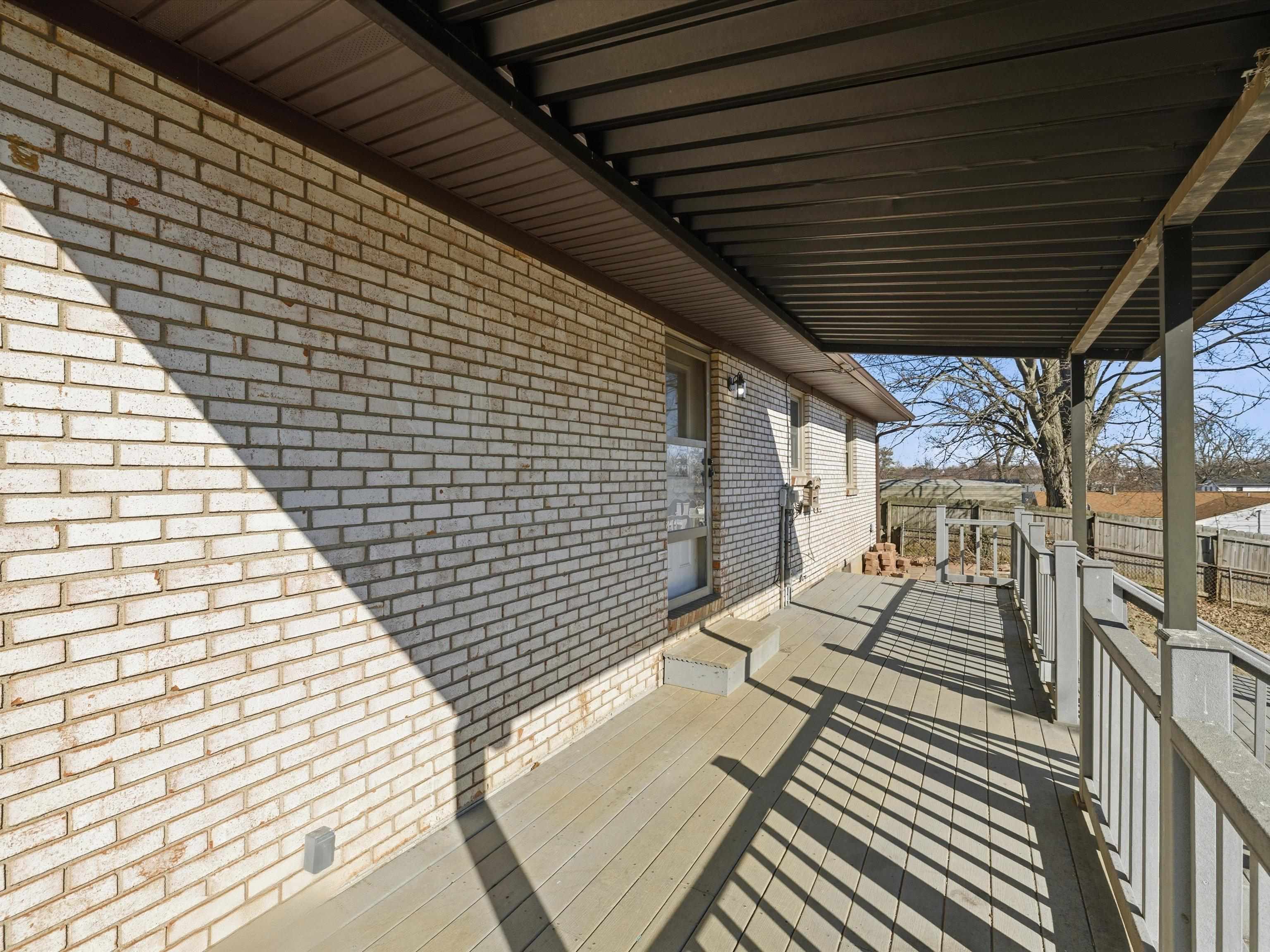 1826 Suzanna Ct, Owensboro, Kentucky 42303, 3 Bedrooms Bedrooms, ,1 BathroomBathrooms,Single Family Residence,For Sale,Suzanna Ct,93764