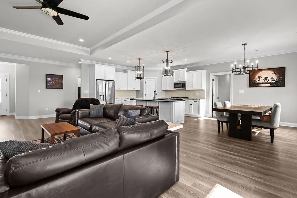 6410 Ridge Brook Cove, Owensboro, Kentucky 42301, 4 Bedrooms Bedrooms, ,2 BathroomsBathrooms,Single Family Residence,For Sale,Ridge Brook Cove,93765