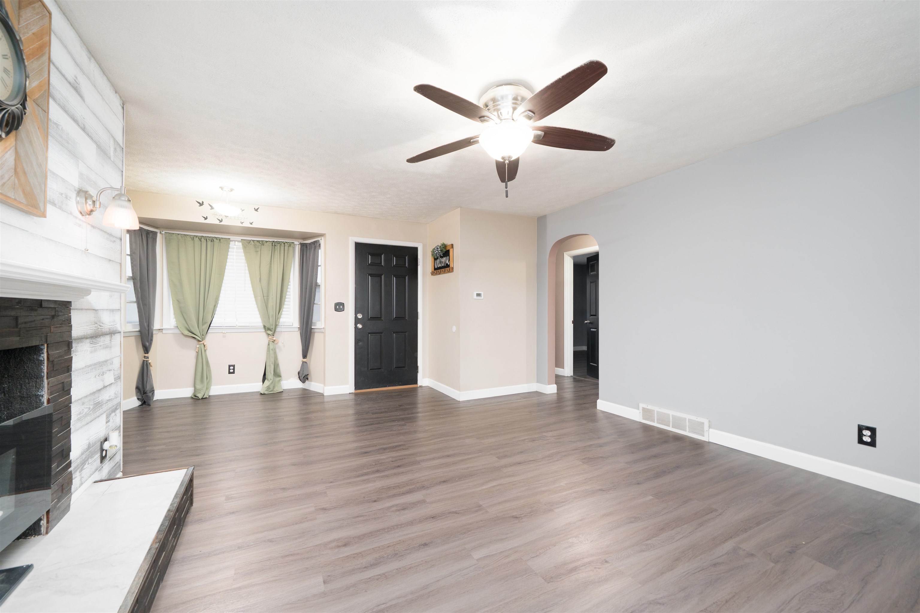 295 Walnut St, Calhoun, Kentucky 42327, 3 Bedrooms Bedrooms, ,1 BathroomBathrooms,Single Family Residence,For Sale,Walnut St,93766