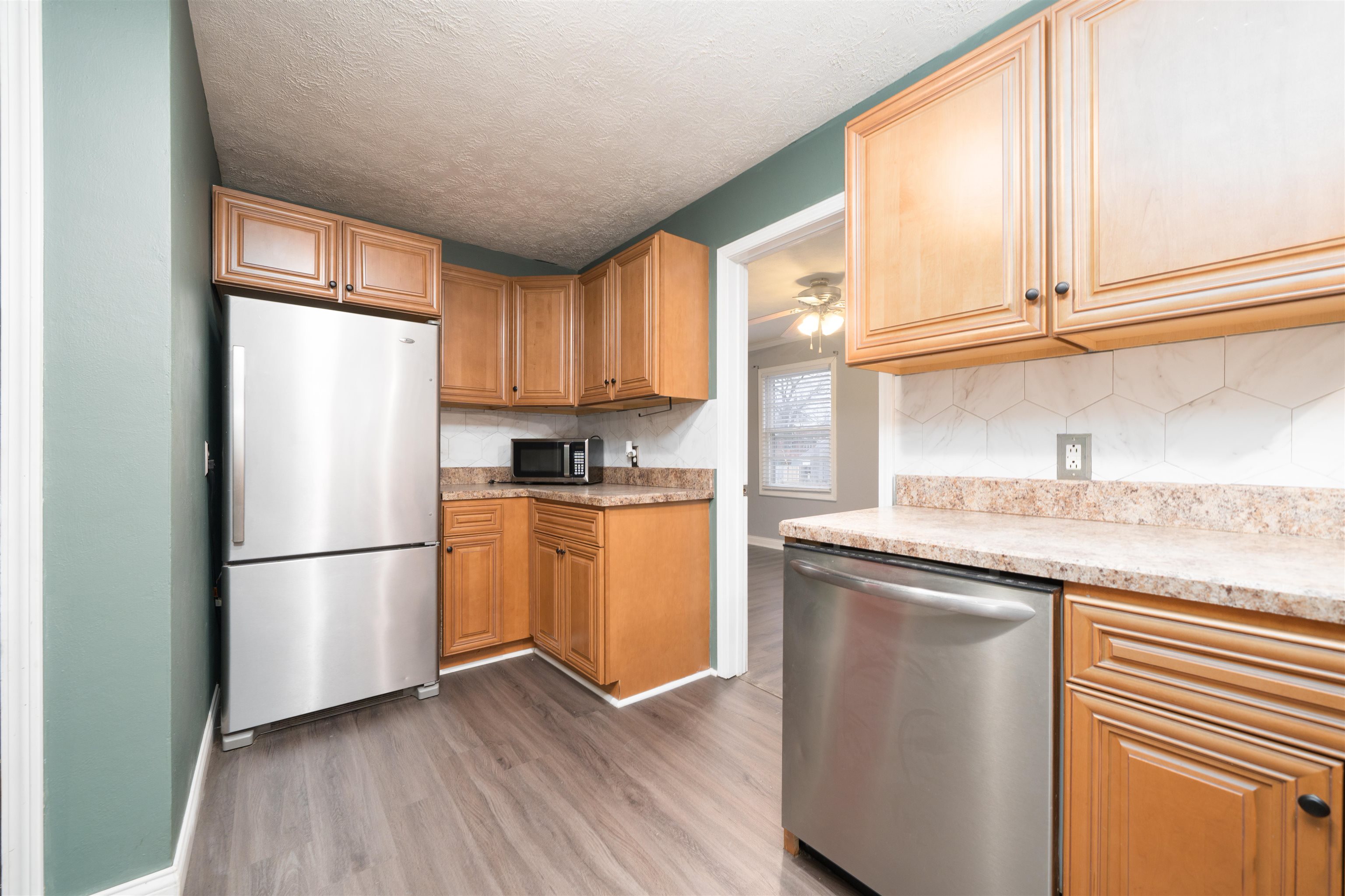 295 Walnut St, Calhoun, Kentucky 42327, 3 Bedrooms Bedrooms, ,1 BathroomBathrooms,Single Family Residence,For Sale,Walnut St,93766