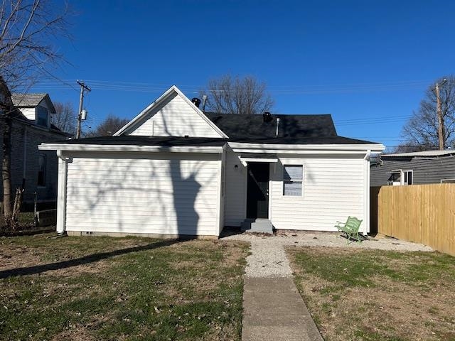 2114 5th Street, Owensboro, Kentucky 42303-0831, 3 Bedrooms Bedrooms, ,1 BathroomBathrooms,Single Family Residence,For Sale,5th Street,93767