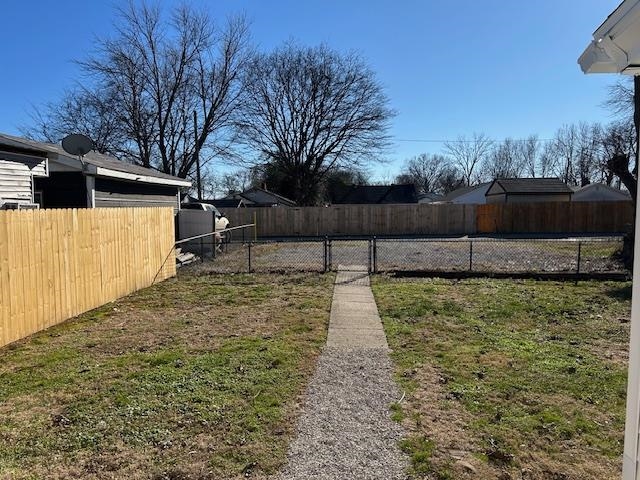 2114 5th Street, Owensboro, Kentucky 42303-0831, 3 Bedrooms Bedrooms, ,1 BathroomBathrooms,Single Family Residence,For Sale,5th Street,93767