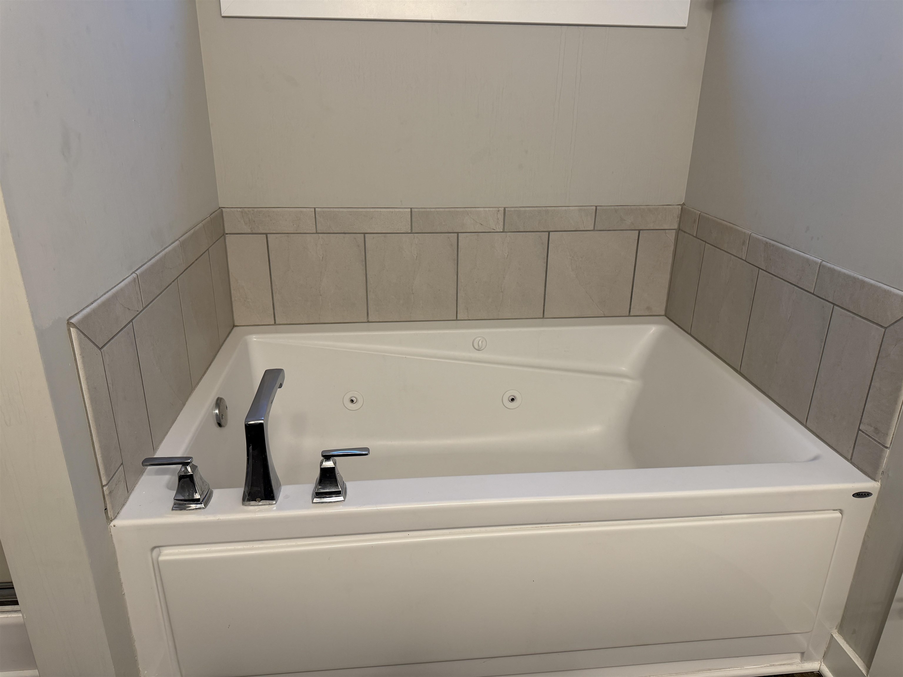 4771 Windstone Dr., Owensboro, Kentucky 42301, 4 Bedrooms Bedrooms, ,2 BathroomsBathrooms,Single Family Residence,For Sale,Windstone Dr.,93768