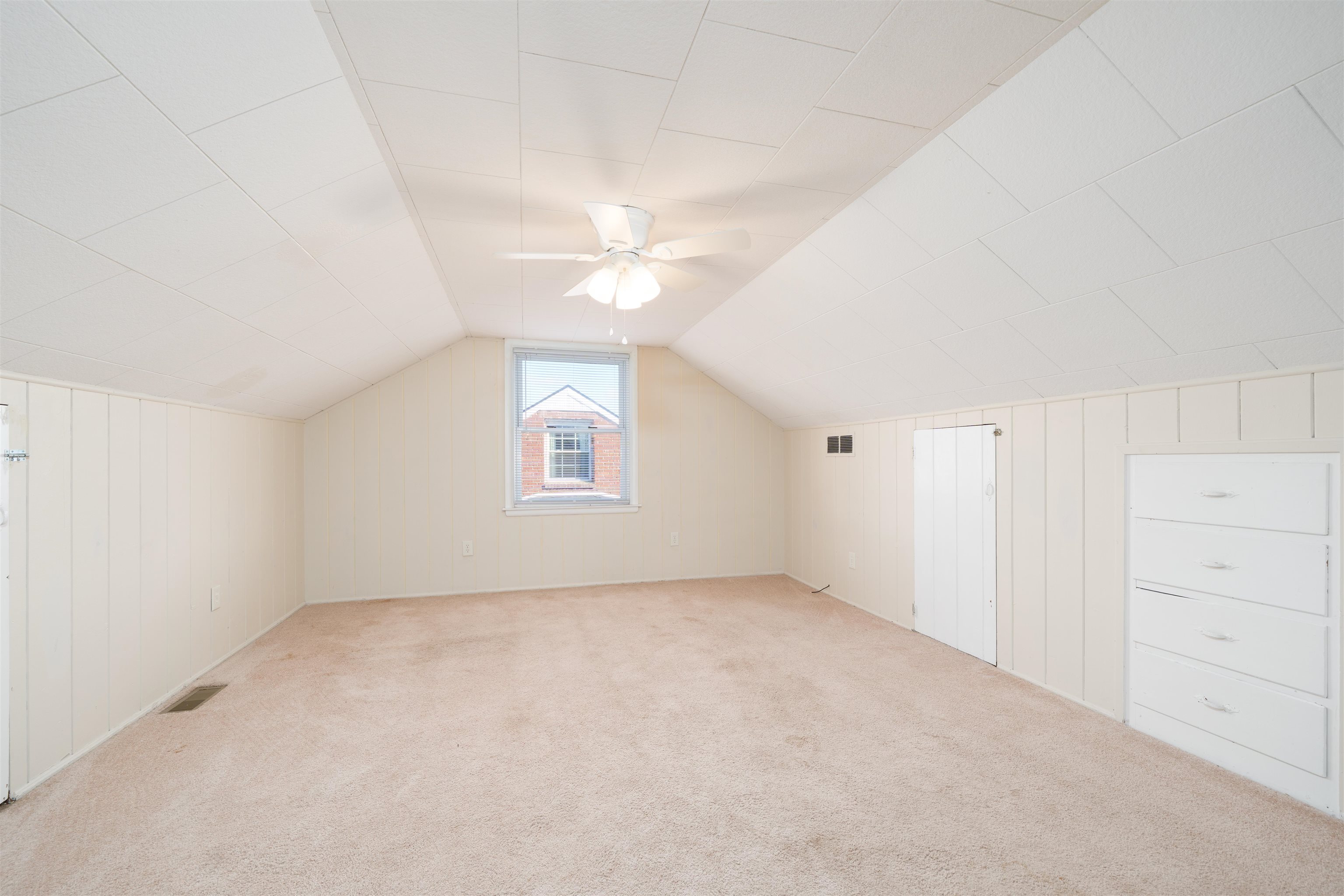 1512 Sioux Pl, Owensboro, Kentucky 42301, 4 Bedrooms Bedrooms, ,2 BathroomsBathrooms,Single Family Residence,For Sale,Sioux Pl,93769