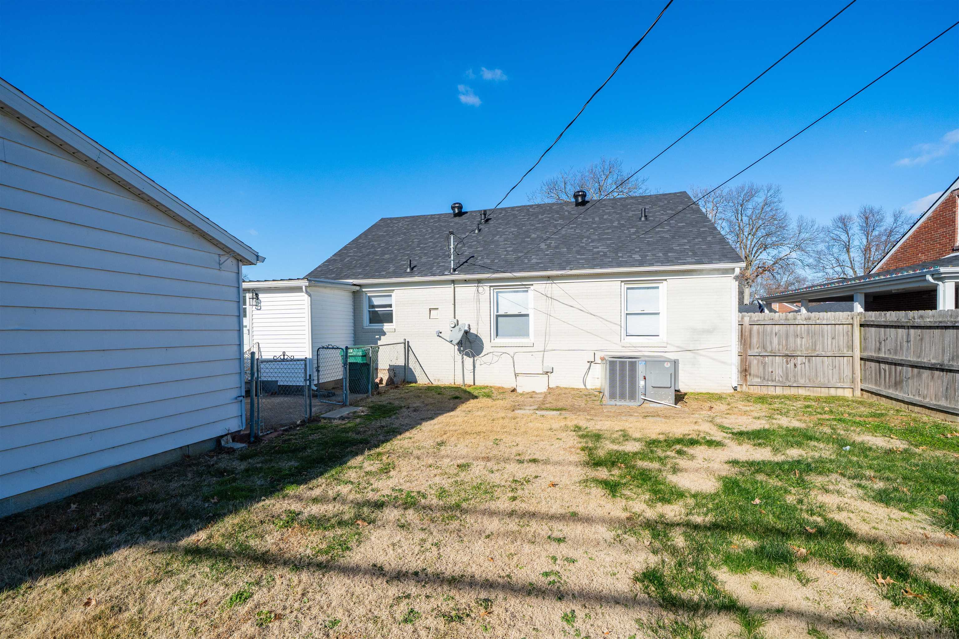 1512 Sioux Pl, Owensboro, Kentucky 42301, 4 Bedrooms Bedrooms, ,2 BathroomsBathrooms,Single Family Residence,For Sale,Sioux Pl,93769