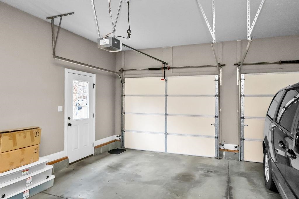 3907 Cross Creek Trail, Owensboro, Kentucky 42303, 4 Bedrooms Bedrooms, ,3 BathroomsBathrooms,Single Family Residence,For Sale,Cross Creek Trail,93771