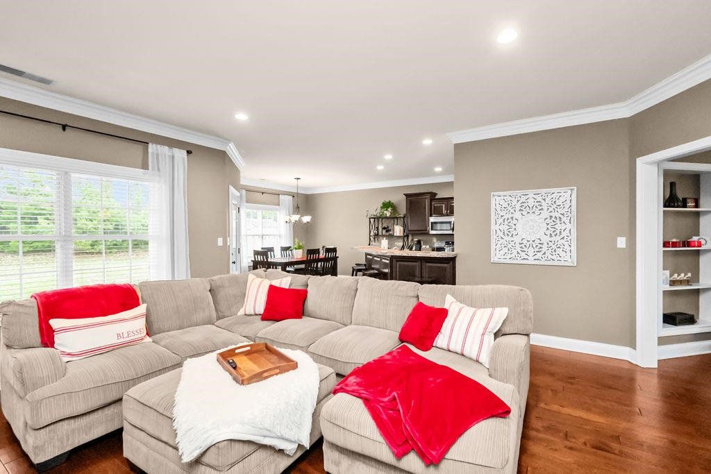 3907 Cross Creek Trail, Owensboro, Kentucky 42303, 4 Bedrooms Bedrooms, ,3 BathroomsBathrooms,Single Family Residence,For Sale,Cross Creek Trail,93771