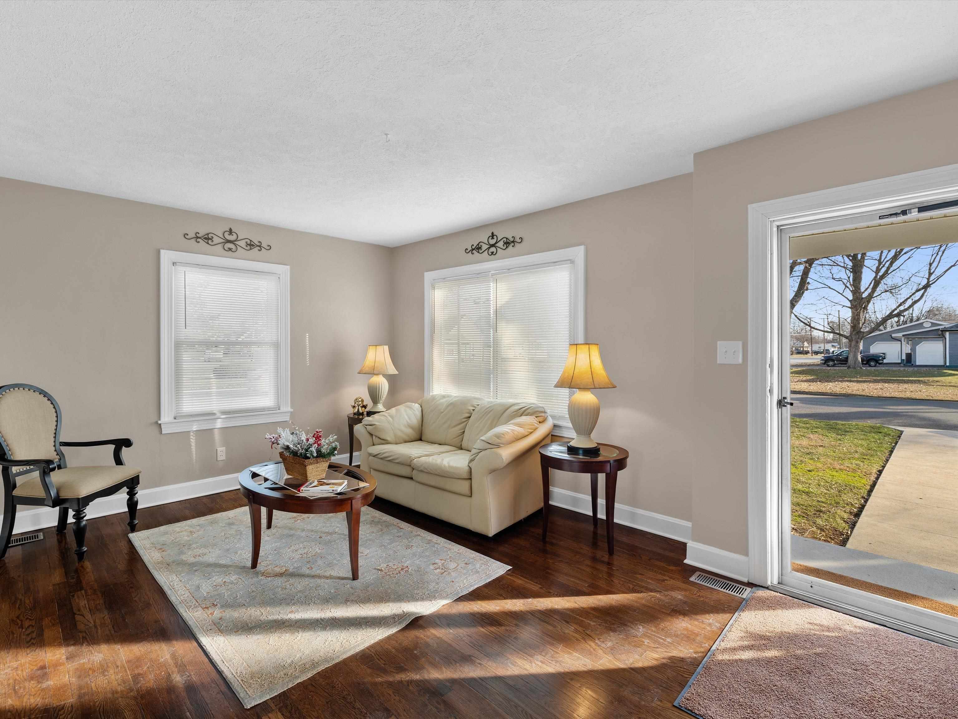 3104 St Ann Street, Owensboro, Kentucky 42303, 3 Bedrooms Bedrooms, ,1 BathroomBathrooms,Single Family Residence,For Sale,St Ann Street,93772