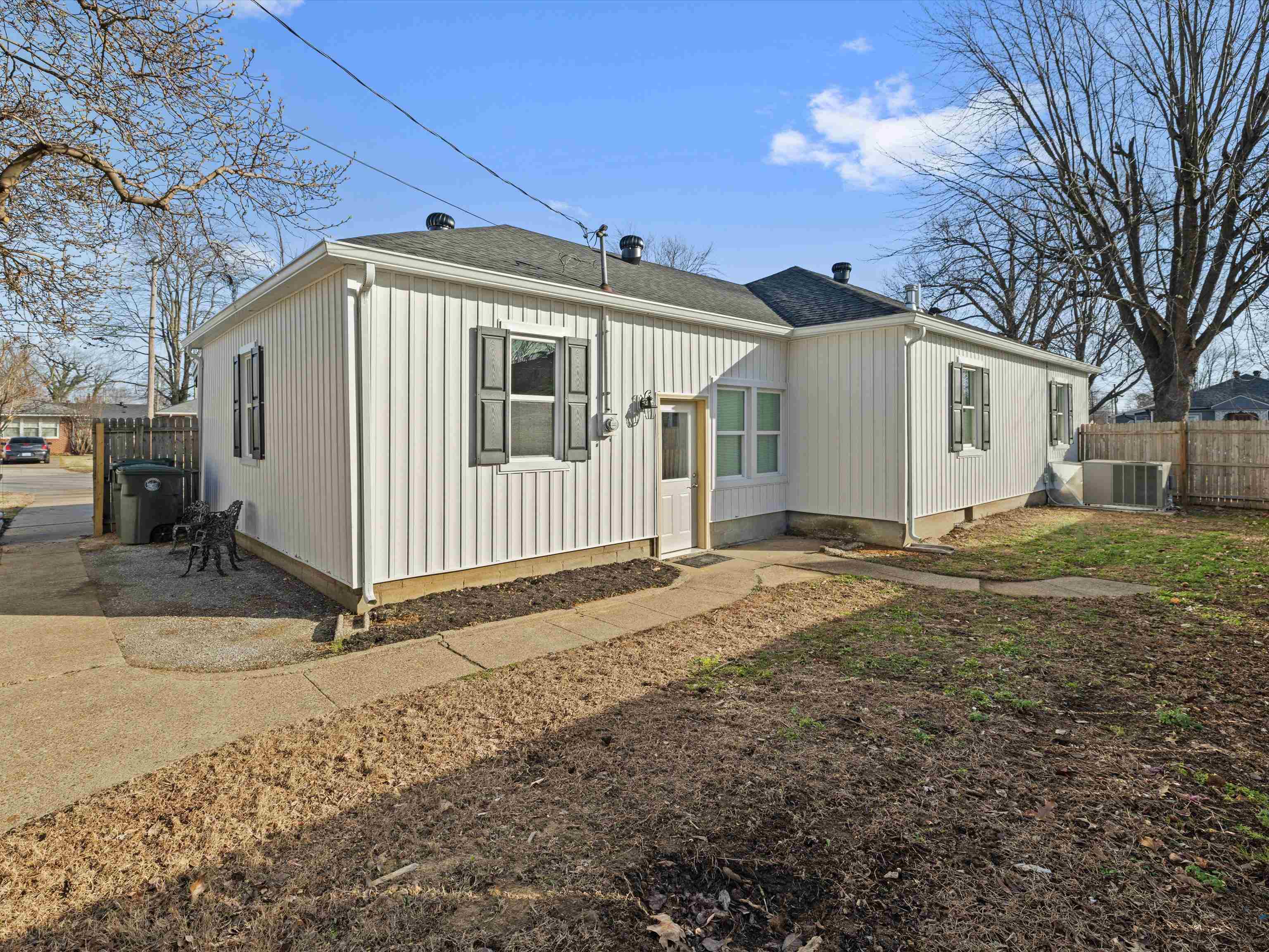 3104 St Ann Street, Owensboro, Kentucky 42303, 3 Bedrooms Bedrooms, ,1 BathroomBathrooms,Single Family Residence,For Sale,St Ann Street,93772