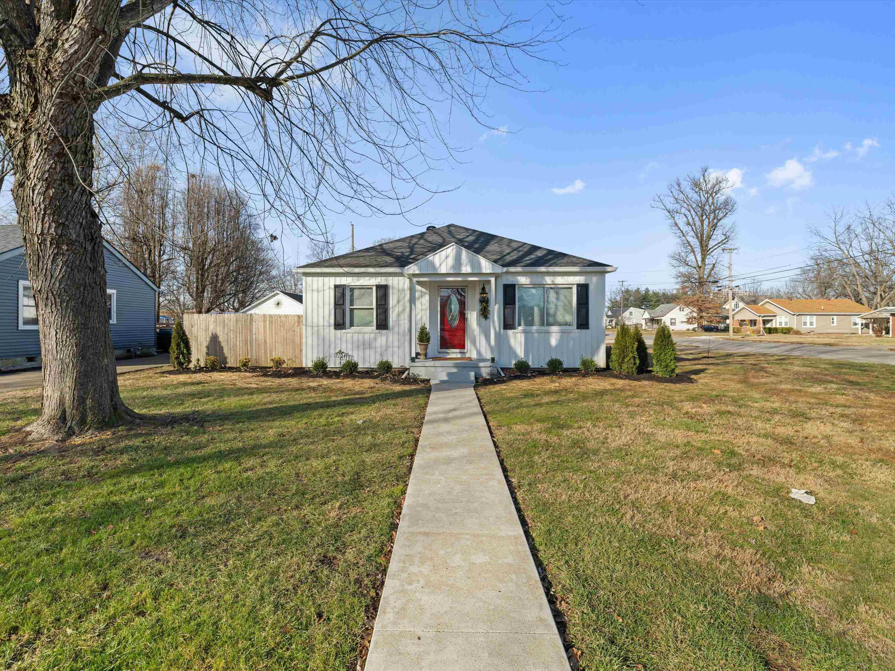 3104 St Ann Street, Owensboro, Kentucky 42303, 3 Bedrooms Bedrooms, ,1 BathroomBathrooms,Single Family Residence,For Sale,St Ann Street,93772
