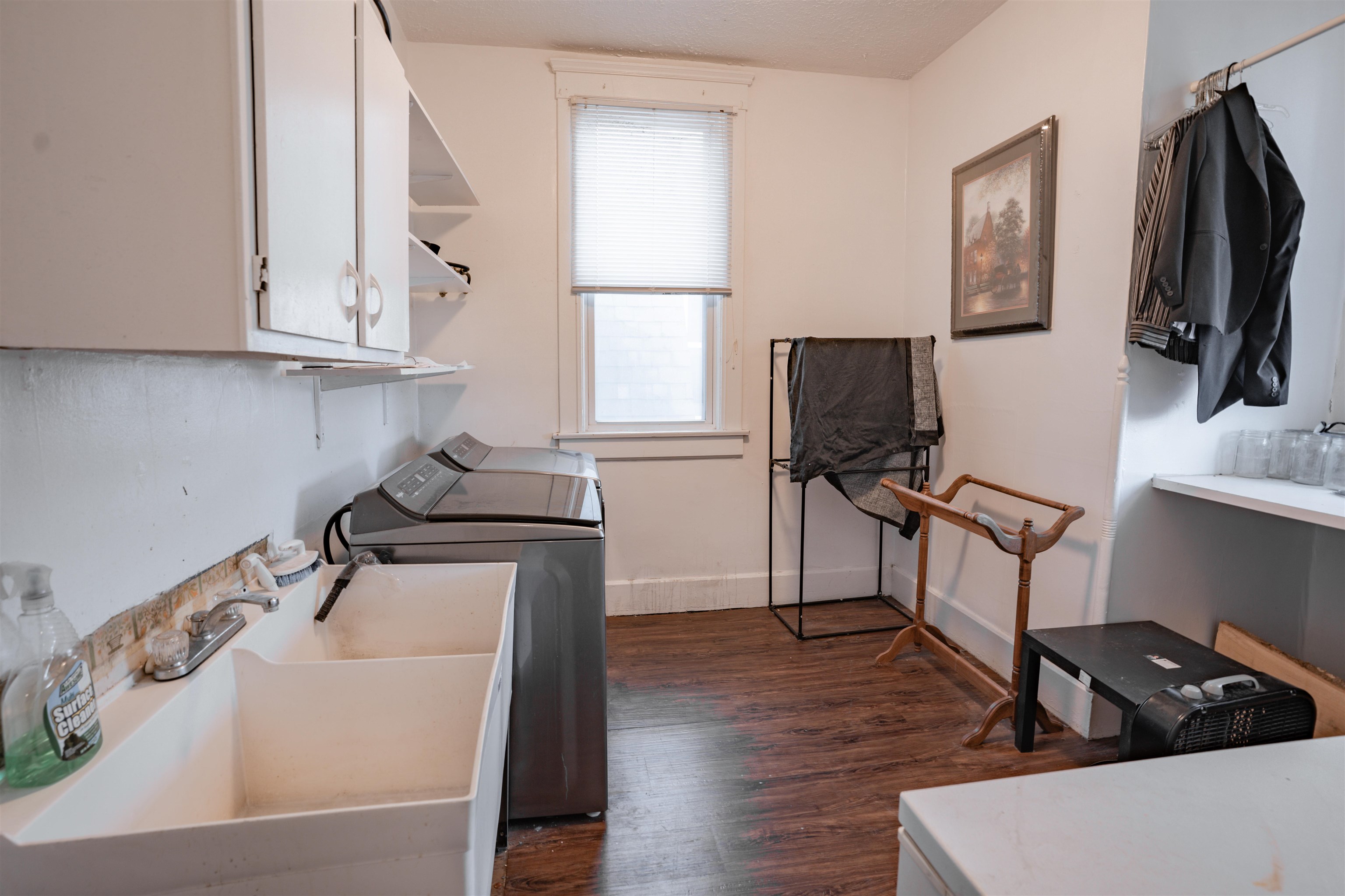 326 Clay St, Owensboro, Kentucky 42303, 4 Bedrooms Bedrooms, ,2 BathroomsBathrooms,Single Family Residence,For Sale,Clay St,93773