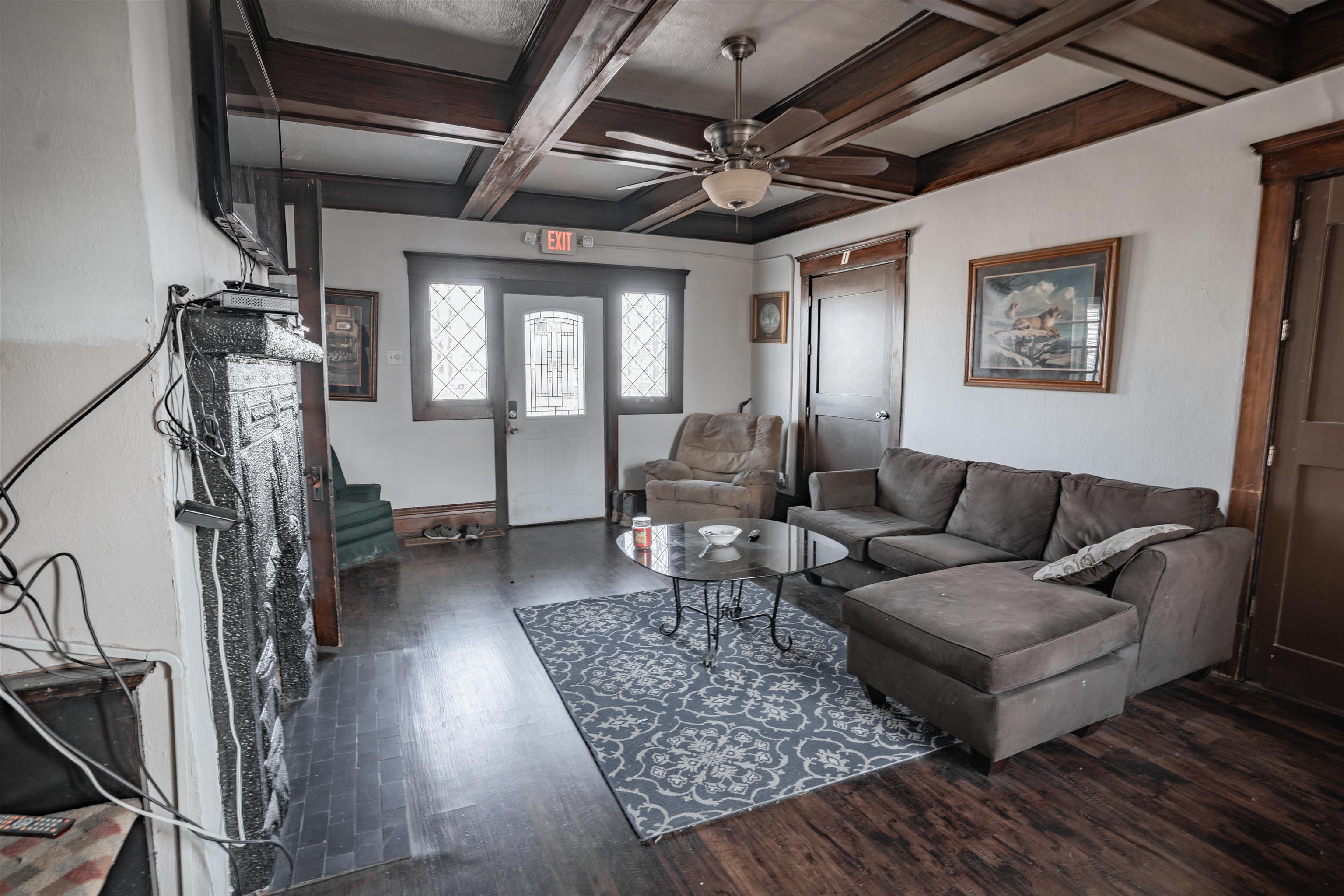 326 Clay St, Owensboro, Kentucky 42303, 4 Bedrooms Bedrooms, ,2 BathroomsBathrooms,Single Family Residence,For Sale,Clay St,93773