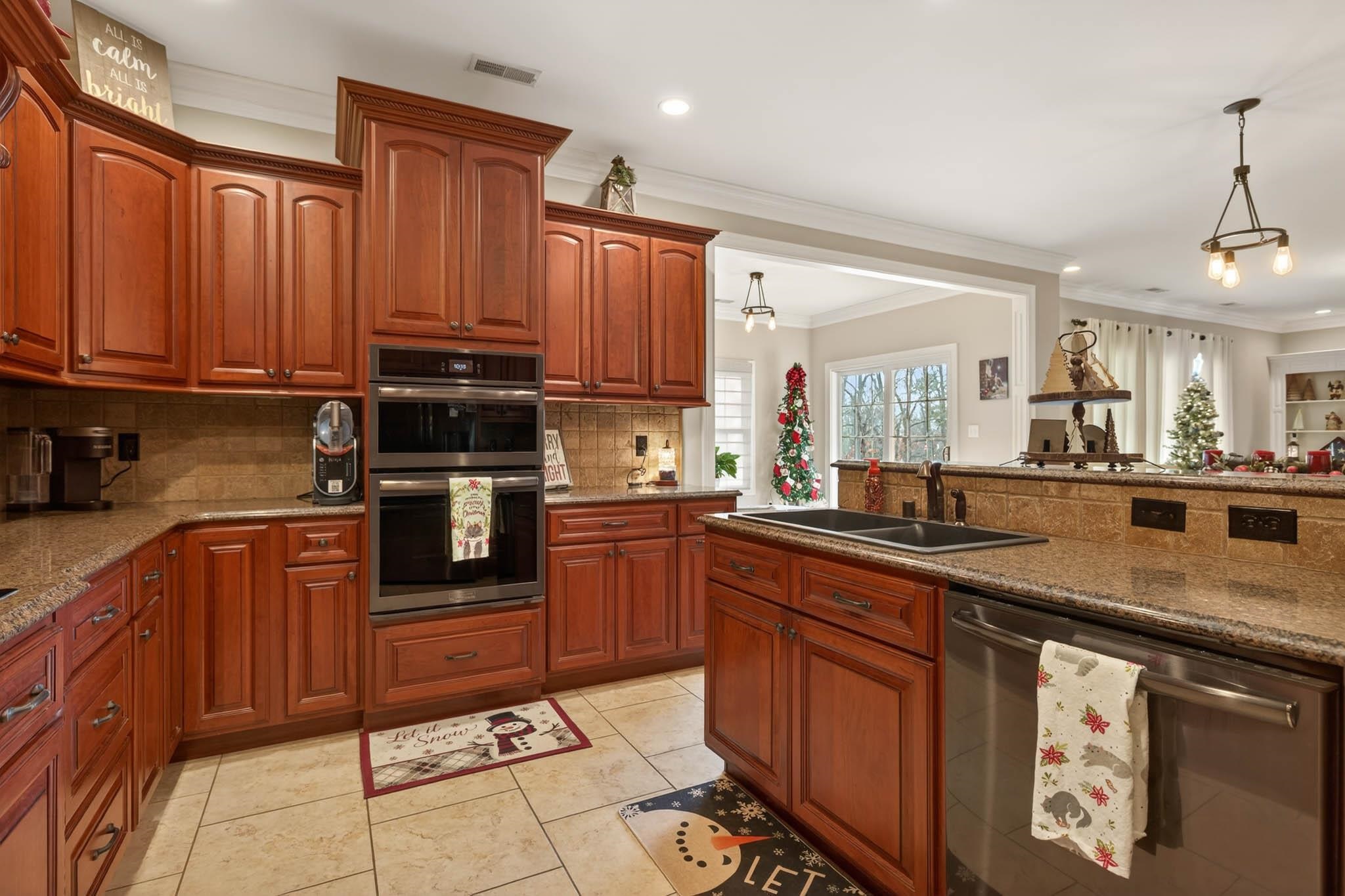 3130 Forest Edge Cove, Owensboro, Kentucky 42303, 4 Bedrooms Bedrooms, ,3 BathroomsBathrooms,Single Family Residence,For Sale,Forest Edge Cove,93778