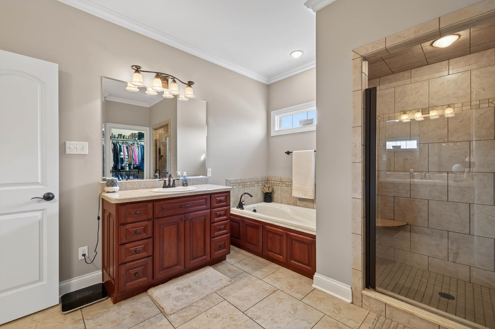 3130 Forest Edge Cove, Owensboro, Kentucky 42303, 4 Bedrooms Bedrooms, ,3 BathroomsBathrooms,Single Family Residence,For Sale,Forest Edge Cove,93778