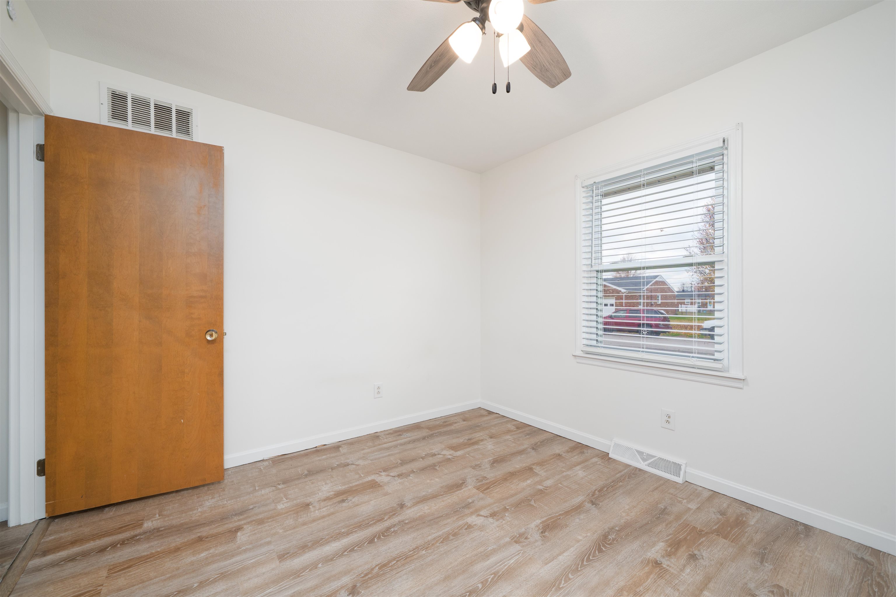 3521 Queens Way, Owensboro, Kentucky 42301, 3 Bedrooms Bedrooms, ,3 BathroomsBathrooms,Single Family Residence,For Sale,Queens Way,93794