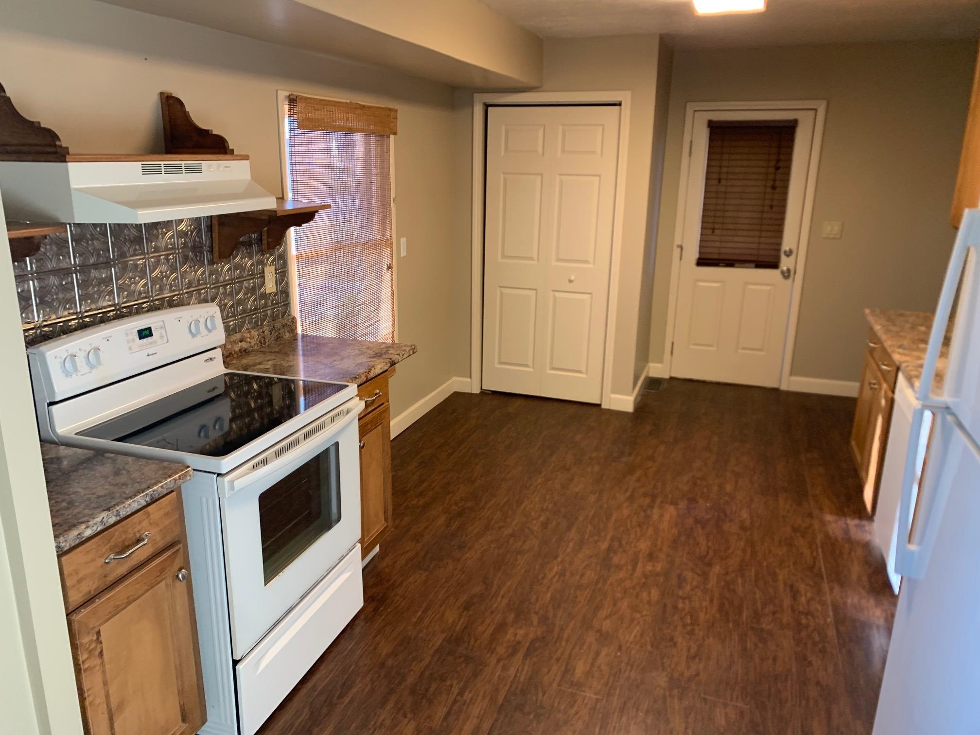 3425 Winchester Dr, Owensboro, Kentucky 42301, 3 Bedrooms Bedrooms, ,1 BathroomBathrooms,Single Family Residence,For Sale,Winchester Dr,93807