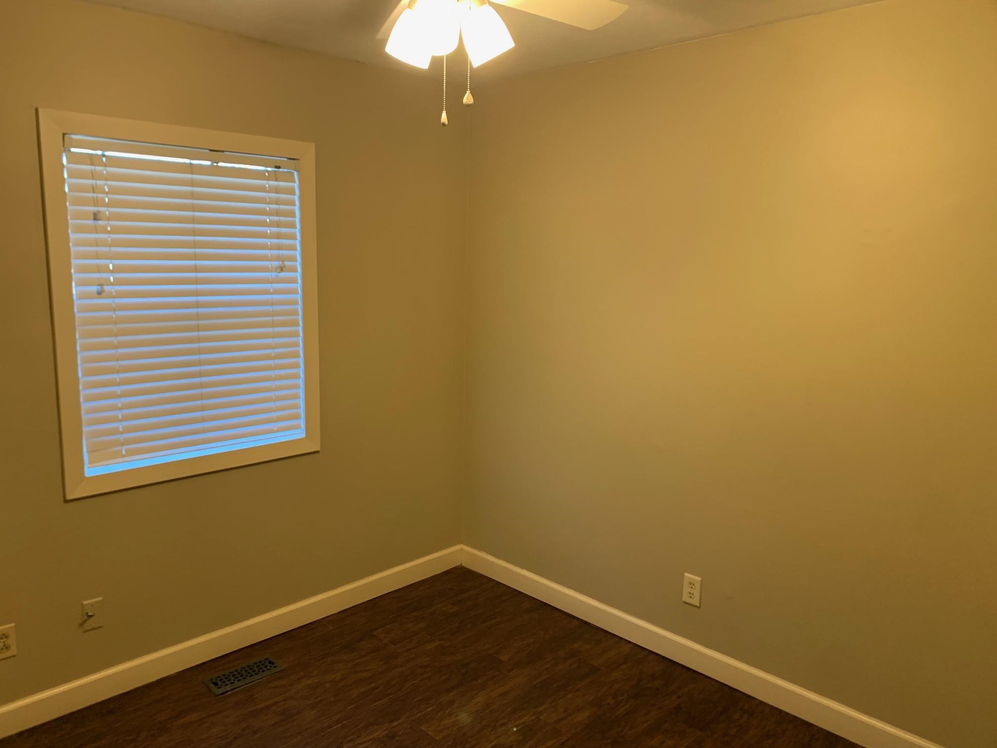 3425 Winchester Dr, Owensboro, Kentucky 42301, 3 Bedrooms Bedrooms, ,1 BathroomBathrooms,Single Family Residence,For Sale,Winchester Dr,93807