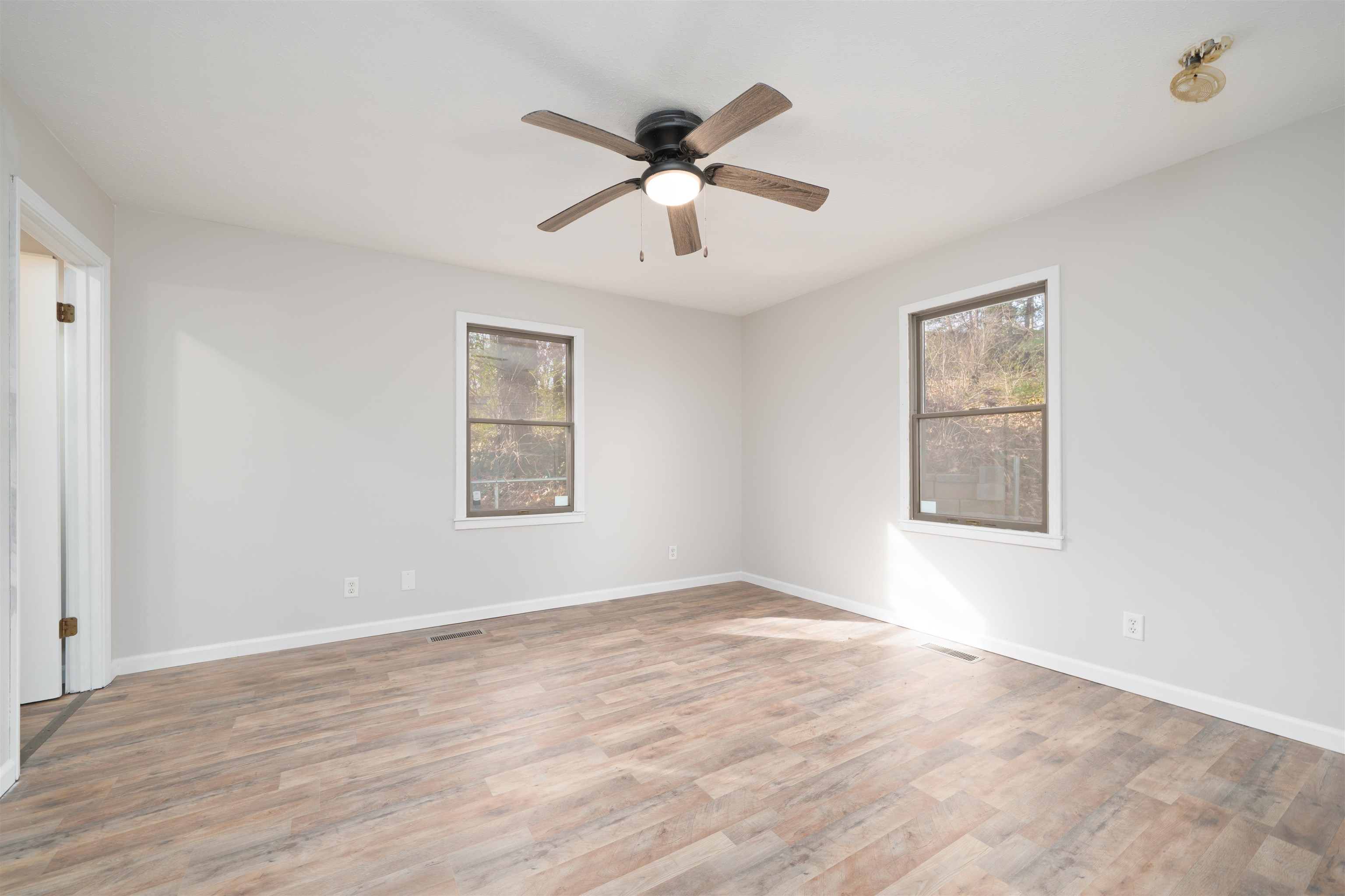 155 Woodlawn Ct, Madisonville, Kentucky 42431, 4 Bedrooms Bedrooms, ,3 BathroomsBathrooms,Single Family Residence,For Sale,Woodlawn Ct,93808