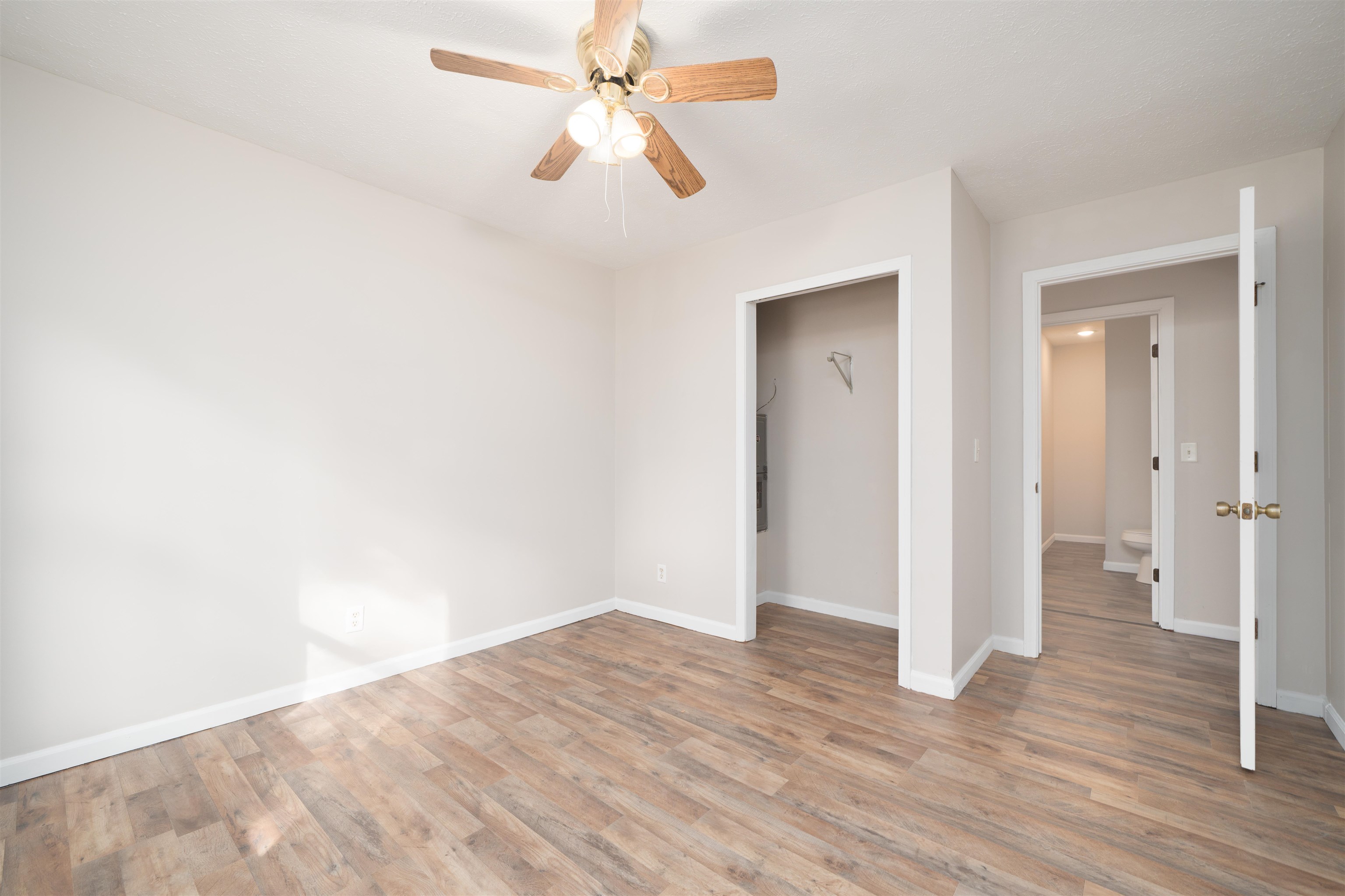 155 Woodlawn Ct, Madisonville, Kentucky 42431, 4 Bedrooms Bedrooms, ,3 BathroomsBathrooms,Single Family Residence,For Sale,Woodlawn Ct,93808