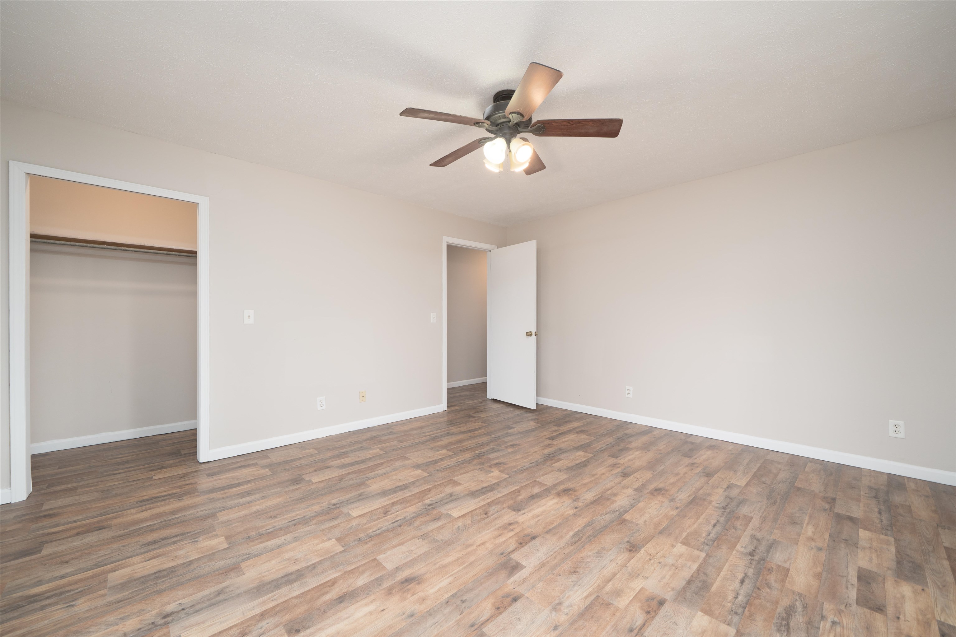 155 Woodlawn Ct, Madisonville, Kentucky 42431, 4 Bedrooms Bedrooms, ,3 BathroomsBathrooms,Single Family Residence,For Sale,Woodlawn Ct,93808