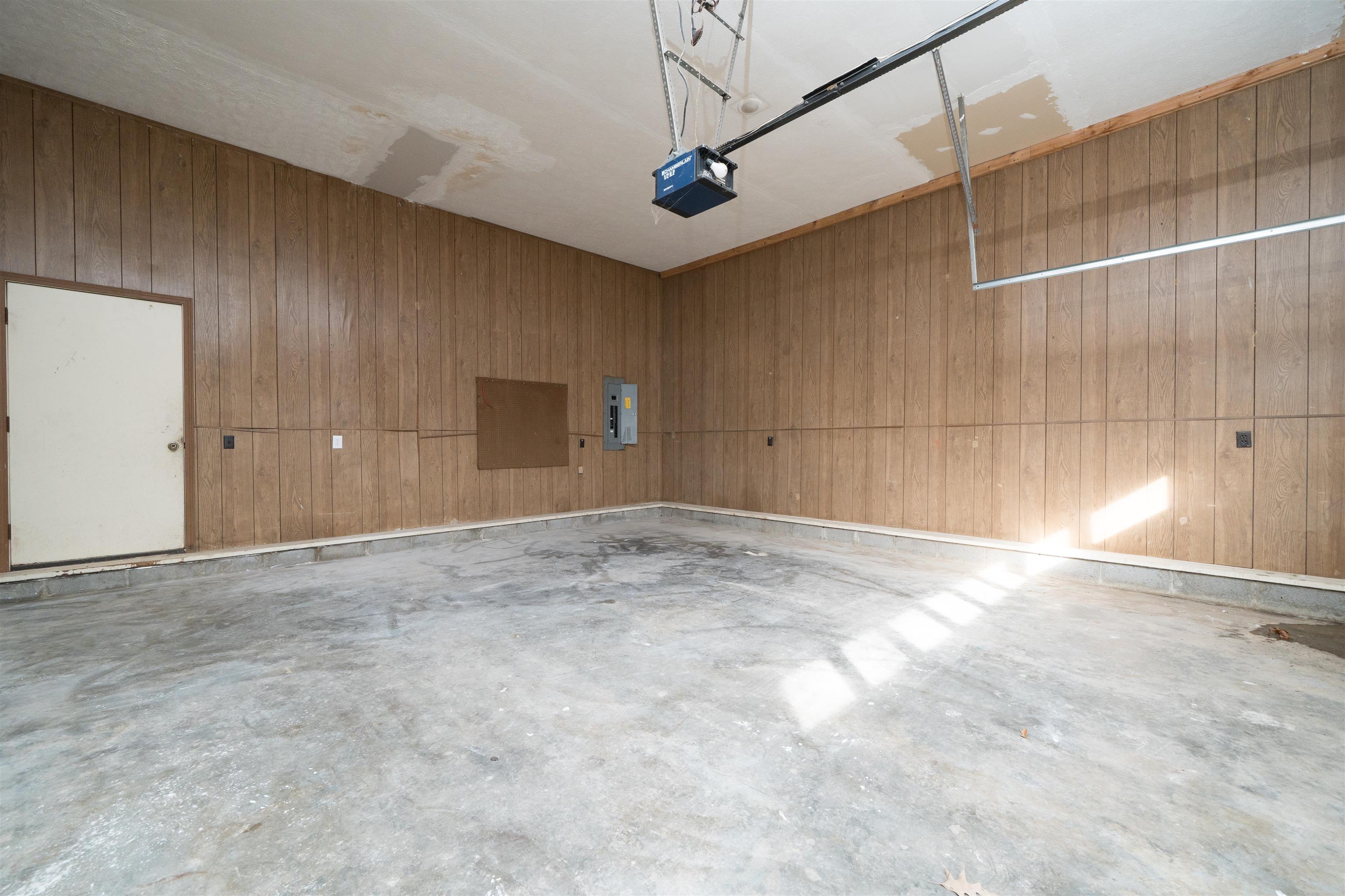 155 Woodlawn Ct, Madisonville, Kentucky 42431, 4 Bedrooms Bedrooms, ,3 BathroomsBathrooms,Single Family Residence,For Sale,Woodlawn Ct,93808