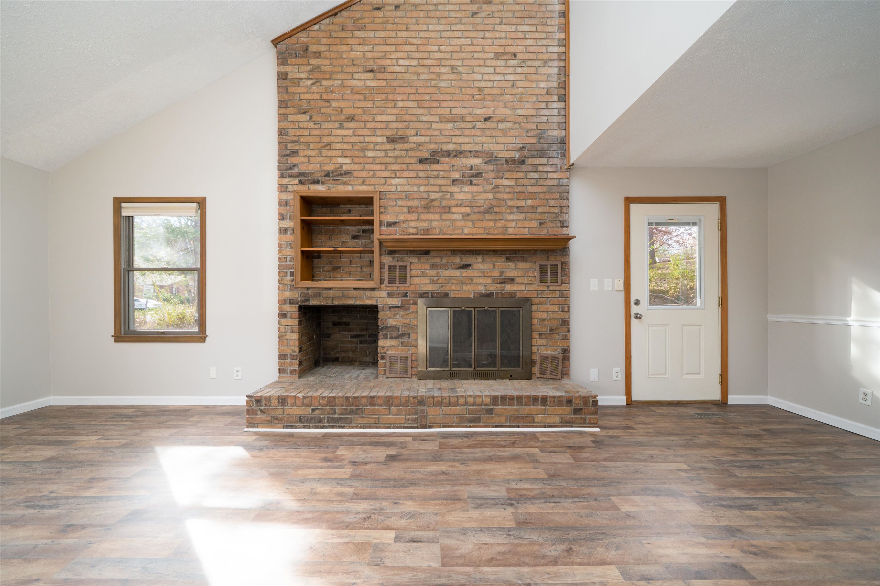 155 Woodlawn Ct, Madisonville, Kentucky 42431, 4 Bedrooms Bedrooms, ,3 BathroomsBathrooms,Single Family Residence,For Sale,Woodlawn Ct,93808