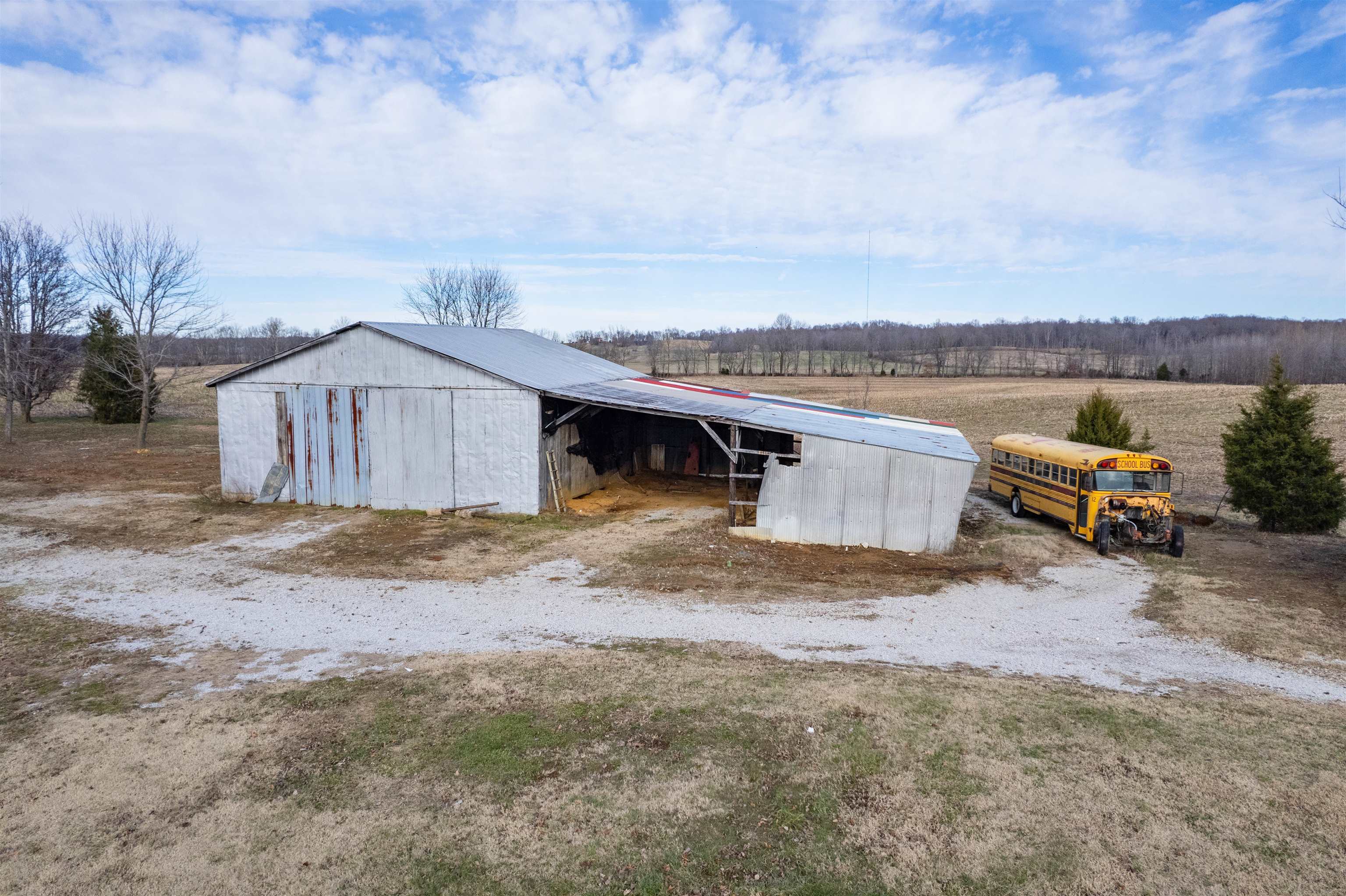 1939 Greenbriar Rd, Utica, Kentucky 42376, ,Farm,For Sale,Greenbriar Rd,93809