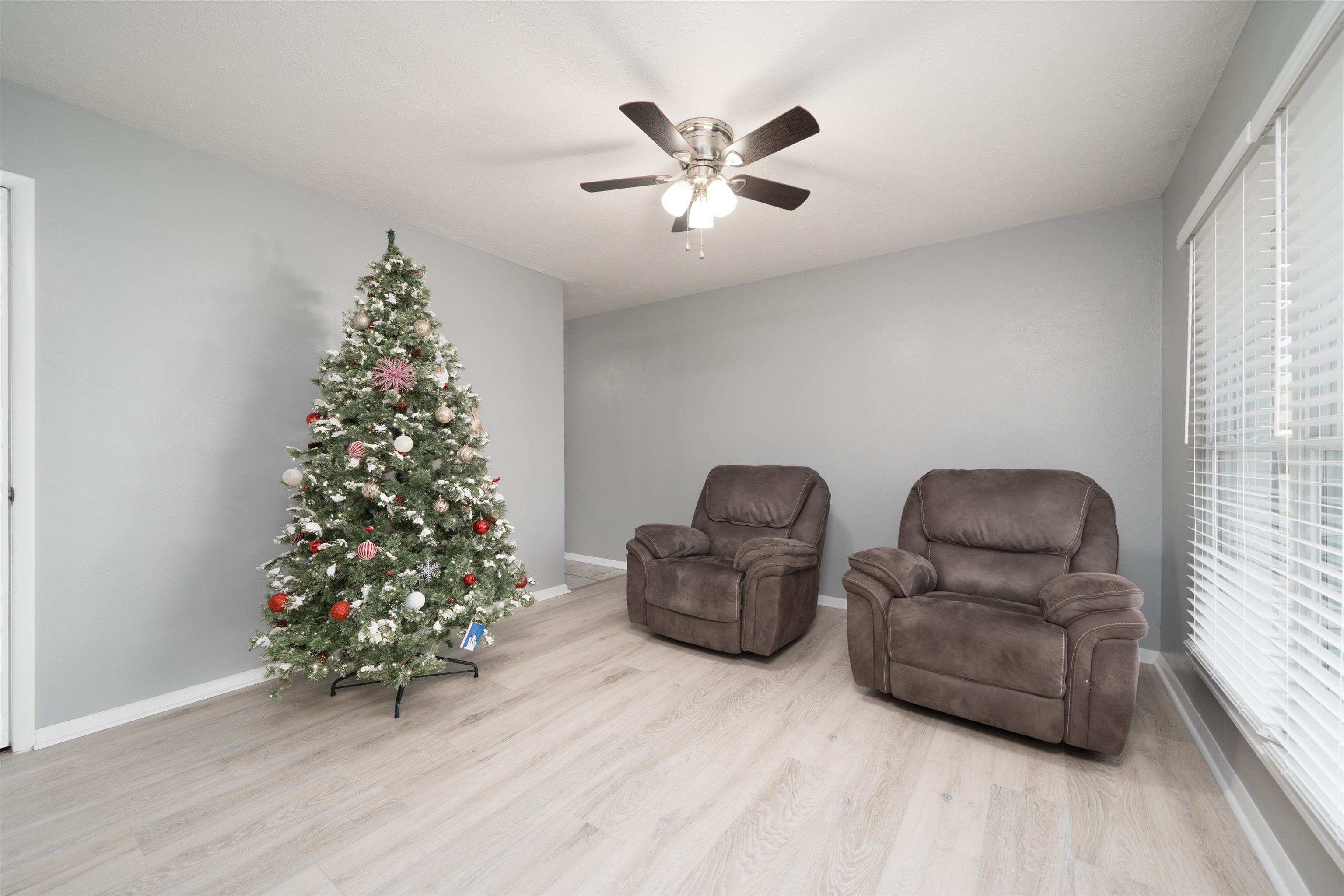 3842 Carpenter Drive, Owensboro, Kentucky 42301, 3 Bedrooms Bedrooms, ,1 BathroomBathrooms,Single Family Residence,For Sale,Carpenter Drive,93810