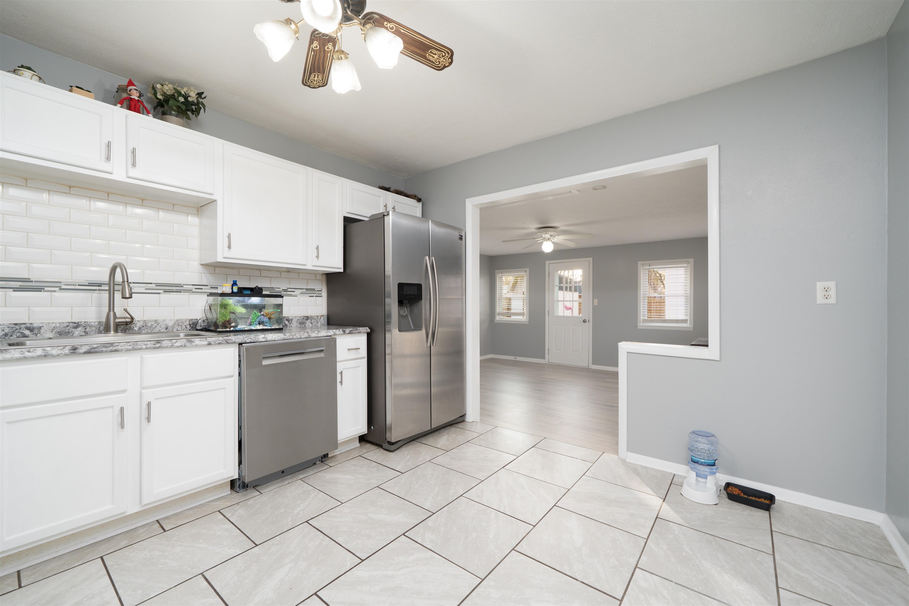 3842 Carpenter Drive, Owensboro, Kentucky 42301, 3 Bedrooms Bedrooms, ,1 BathroomBathrooms,Single Family Residence,For Sale,Carpenter Drive,93810