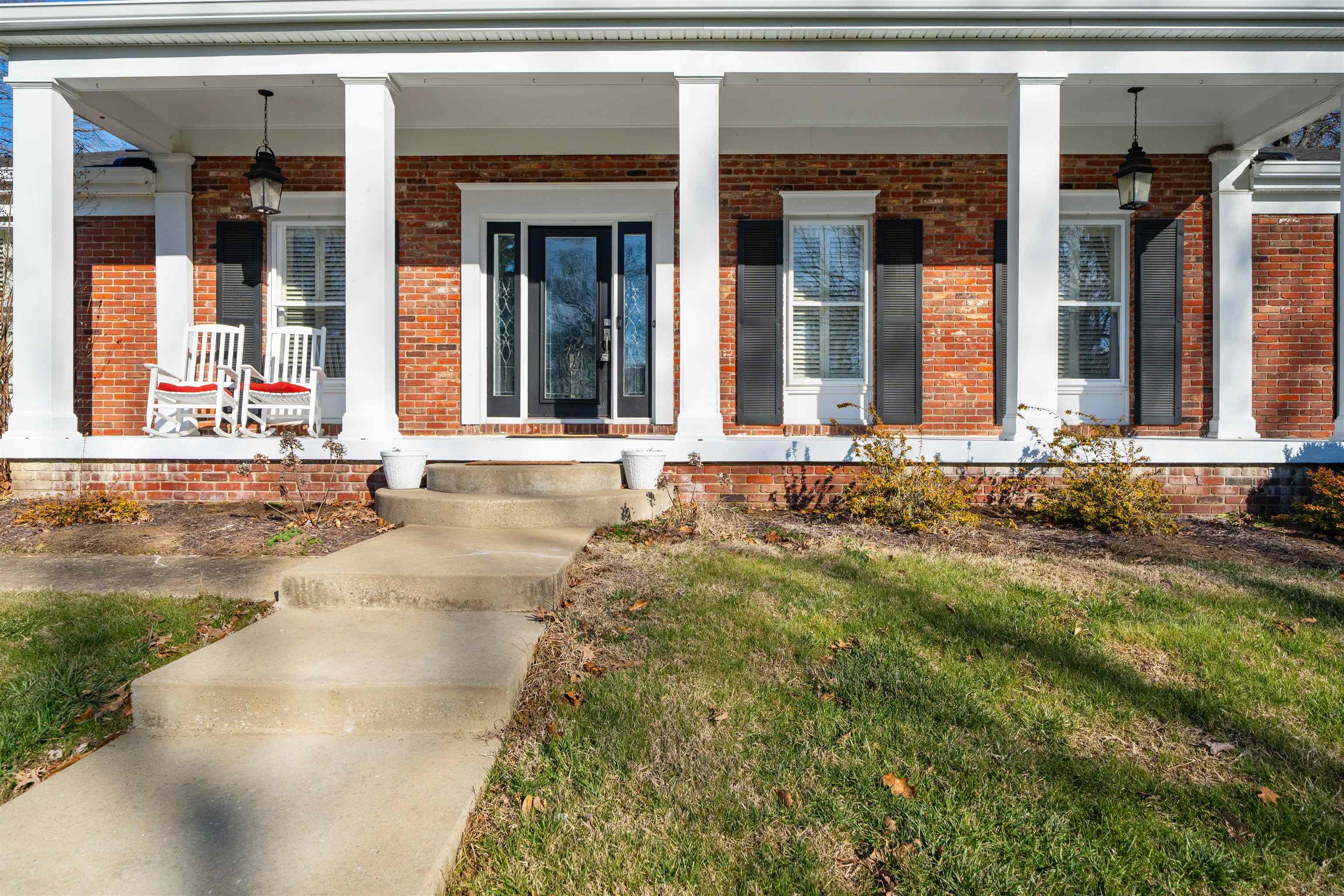 1211 Hickory Ln, Owensboro, Kentucky 42303, 3 Bedrooms Bedrooms, ,3 BathroomsBathrooms,Single Family Residence,For Sale,Hickory Ln,93811