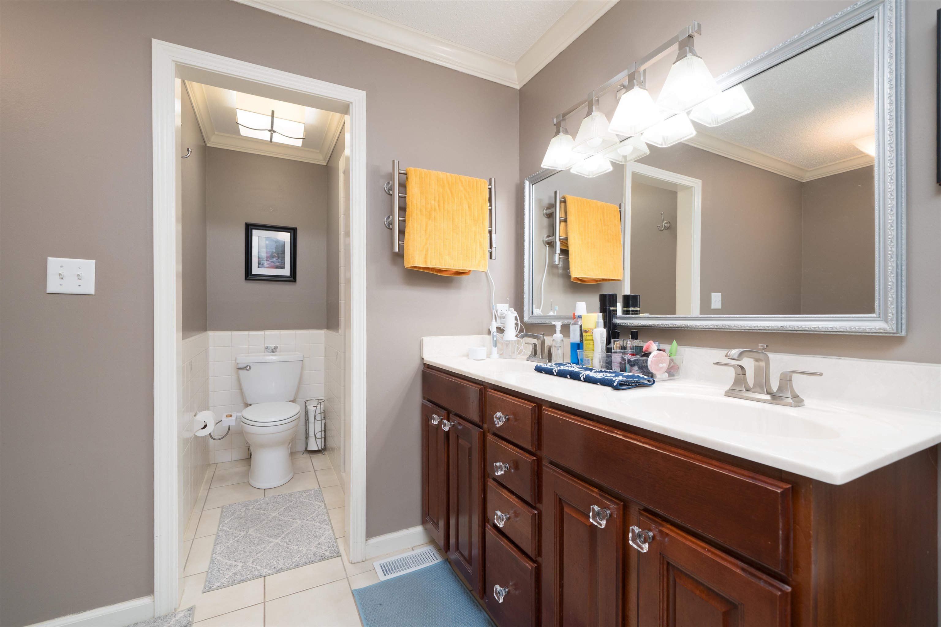 1211 Hickory Ln, Owensboro, Kentucky 42303, 4 Bedrooms Bedrooms, ,3 BathroomsBathrooms,Single Family Residence,For Sale,Hickory Ln,93811