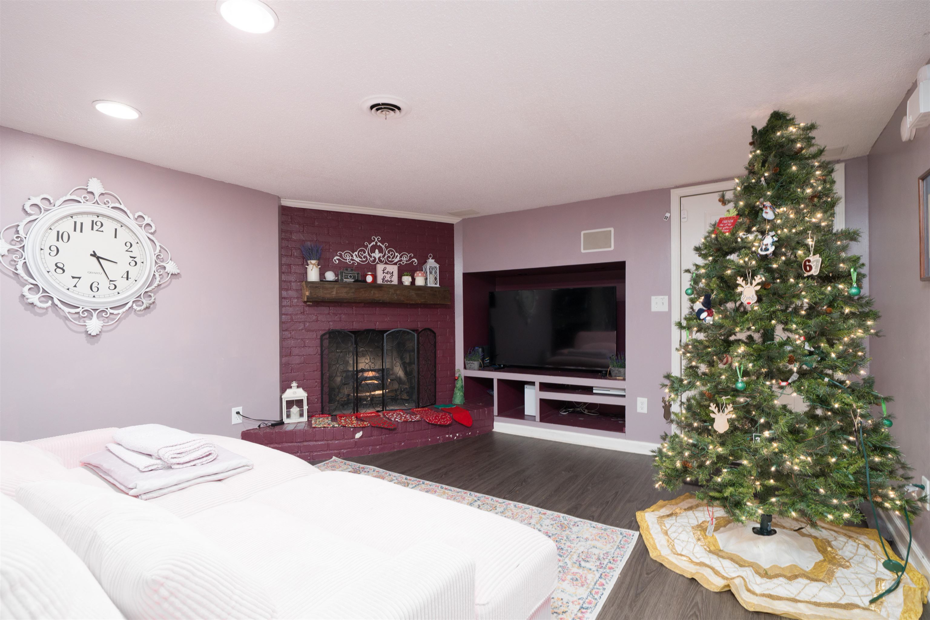 1211 Hickory Ln, Owensboro, Kentucky 42303, 4 Bedrooms Bedrooms, ,3 BathroomsBathrooms,Single Family Residence,For Sale,Hickory Ln,93811