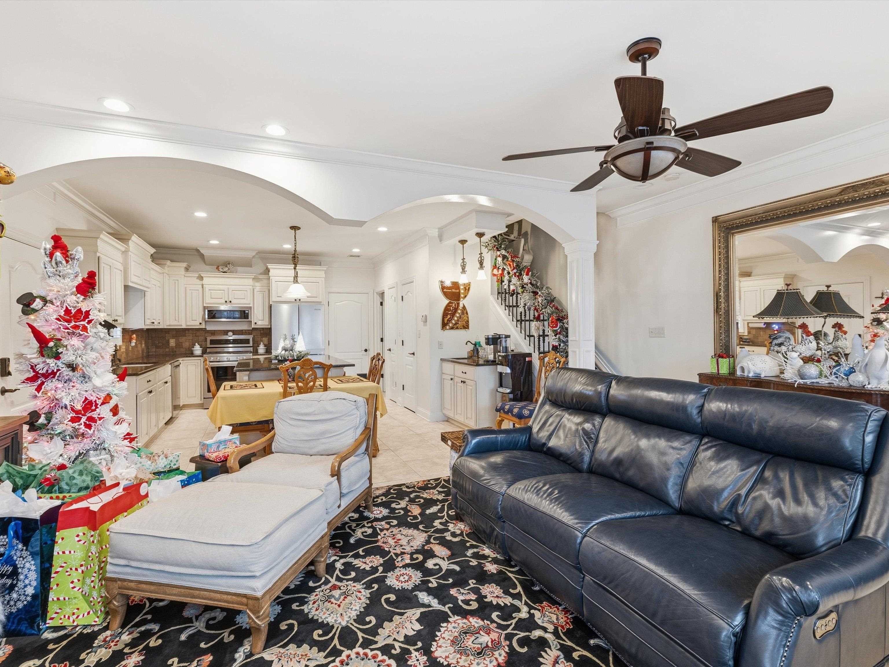 1600 Lock Avenue, Owensboro, Kentucky 42301, 2 Bedrooms Bedrooms, ,2 BathroomsBathrooms,Townhouse,For Sale,Lock Avenue,93814