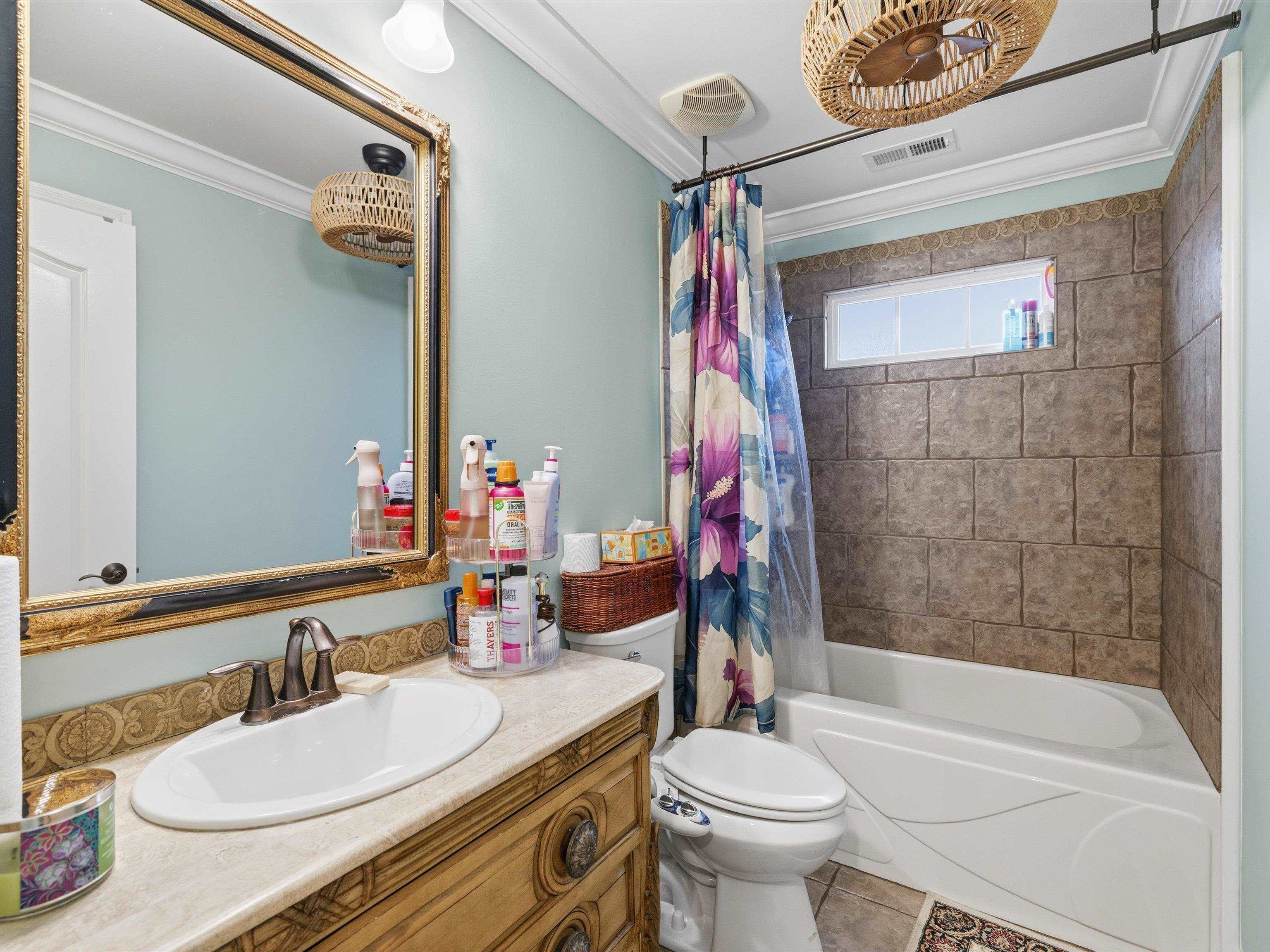 1600 Lock Avenue, Owensboro, Kentucky 42301, 2 Bedrooms Bedrooms, ,2 BathroomsBathrooms,Townhouse,For Sale,Lock Avenue,93814