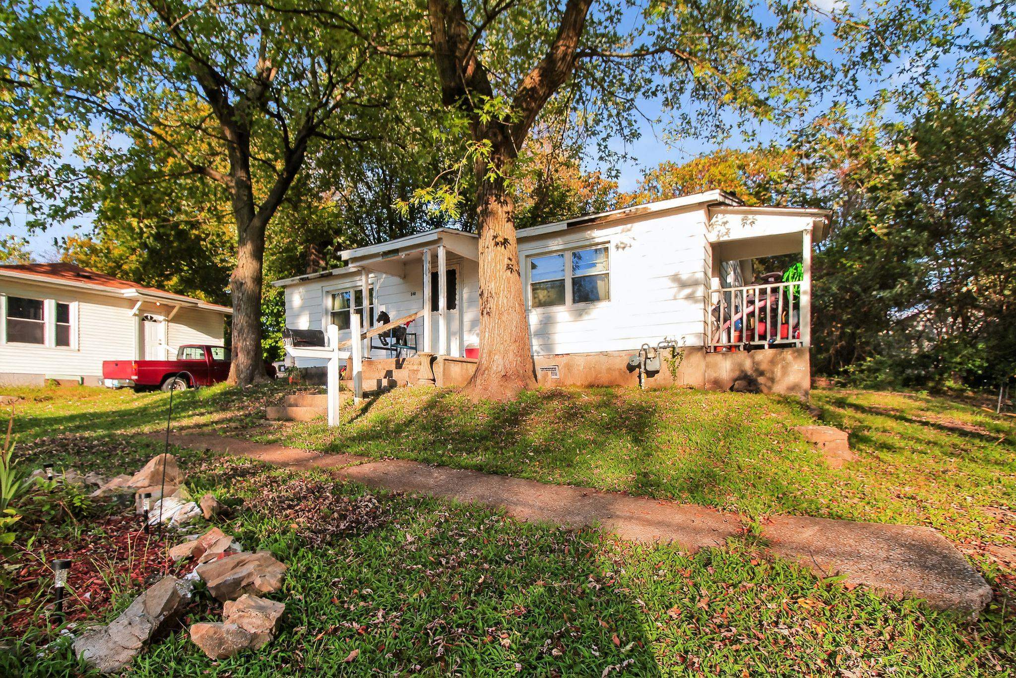 340 Dempsey St., Madisonville, Kentucky 42431, 4 Bedrooms Bedrooms, ,1 BathroomBathrooms,Single Family Residence,For Sale,Dempsey St.,93815