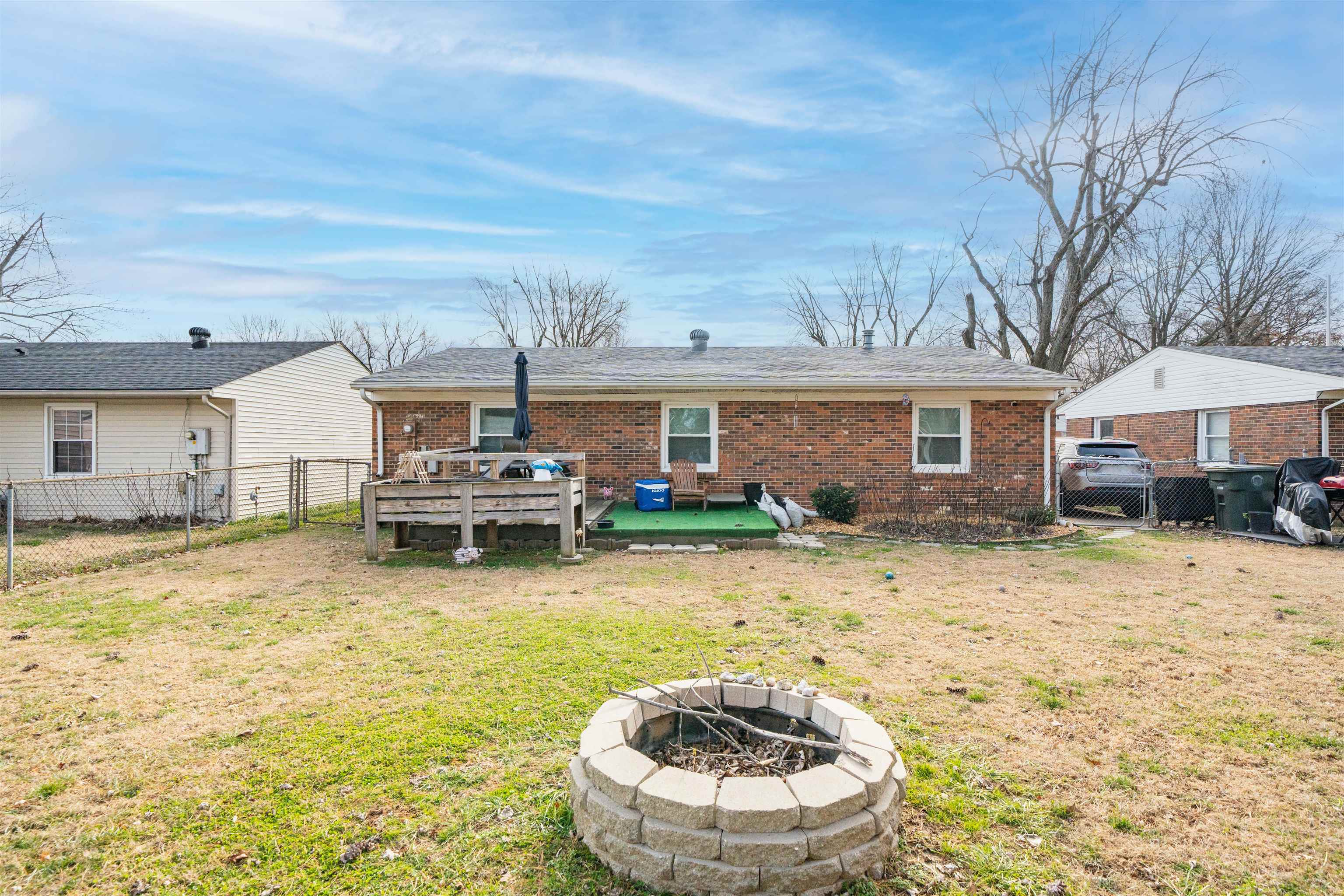 2935 Wandering Ln, Owensboro, Kentucky 42301, 3 Bedrooms Bedrooms, ,1 BathroomBathrooms,Single Family Residence,For Sale,Wandering Ln,93816