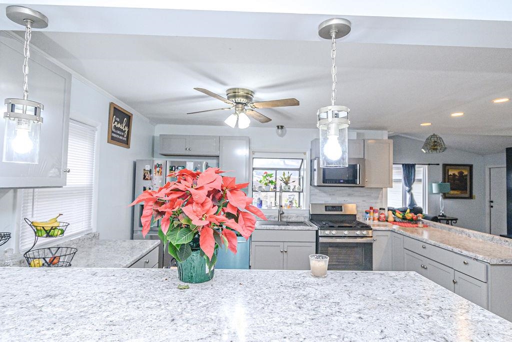 3418 Queens Way, Owensboro, Kentucky 42301, 3 Bedrooms Bedrooms, ,2 BathroomsBathrooms,Single Family Residence,For Sale,Queens Way,93820