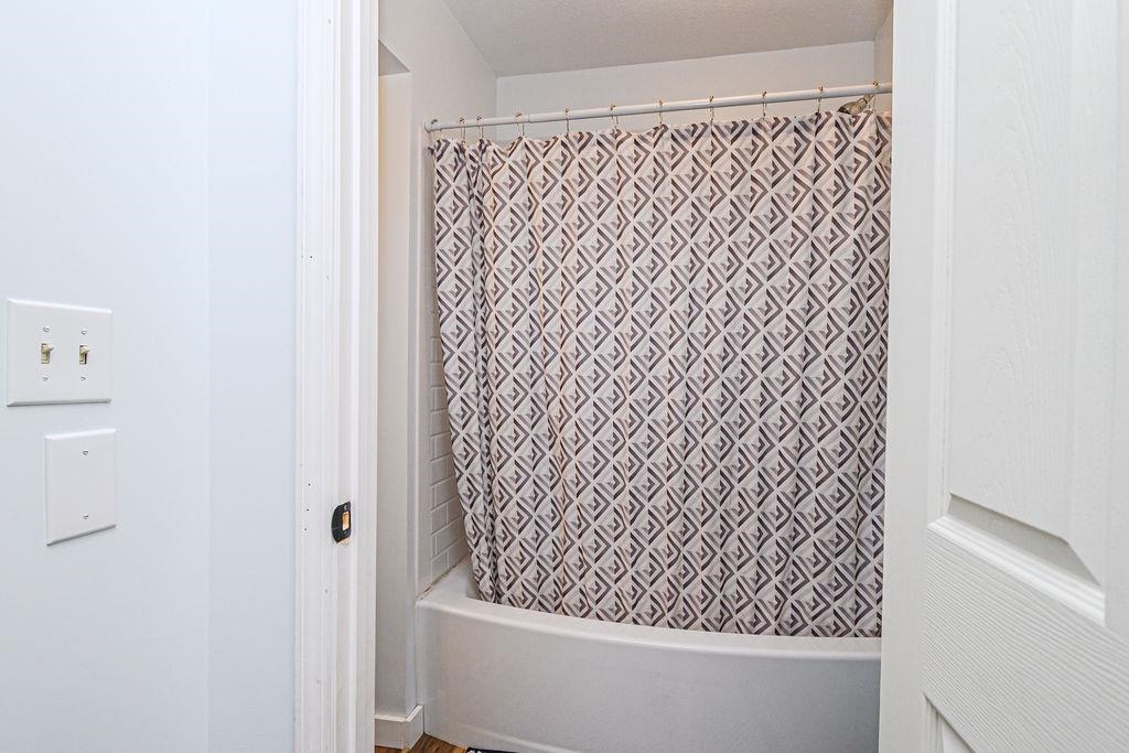 3418 Queens Way, Owensboro, Kentucky 42301, 3 Bedrooms Bedrooms, ,2 BathroomsBathrooms,Single Family Residence,For Sale,Queens Way,93820