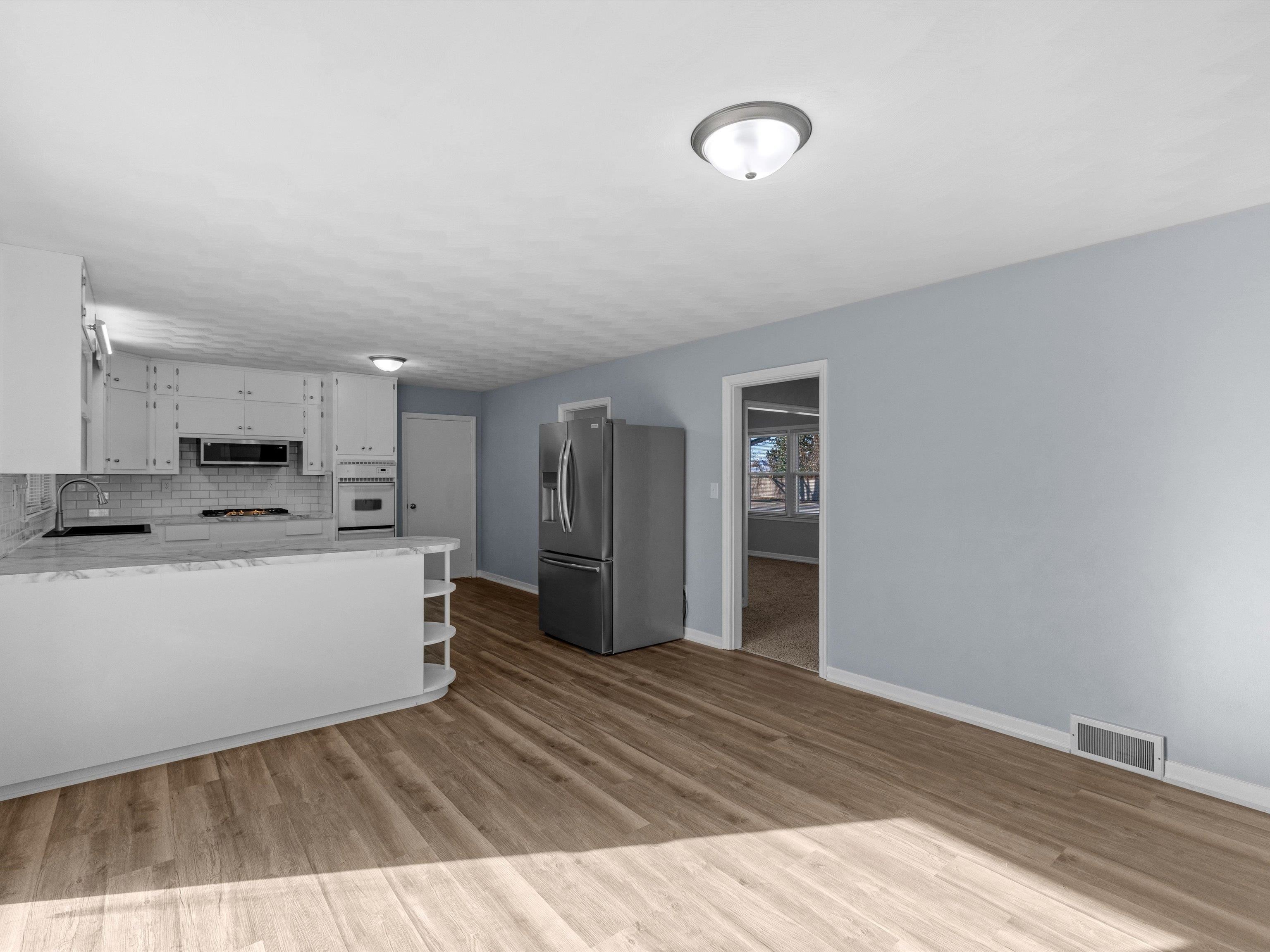 2532 York St, Owensboro, Kentucky 42301, 3 Bedrooms Bedrooms, ,2 BathroomsBathrooms,Single Family Residence,For Sale,York St,93822