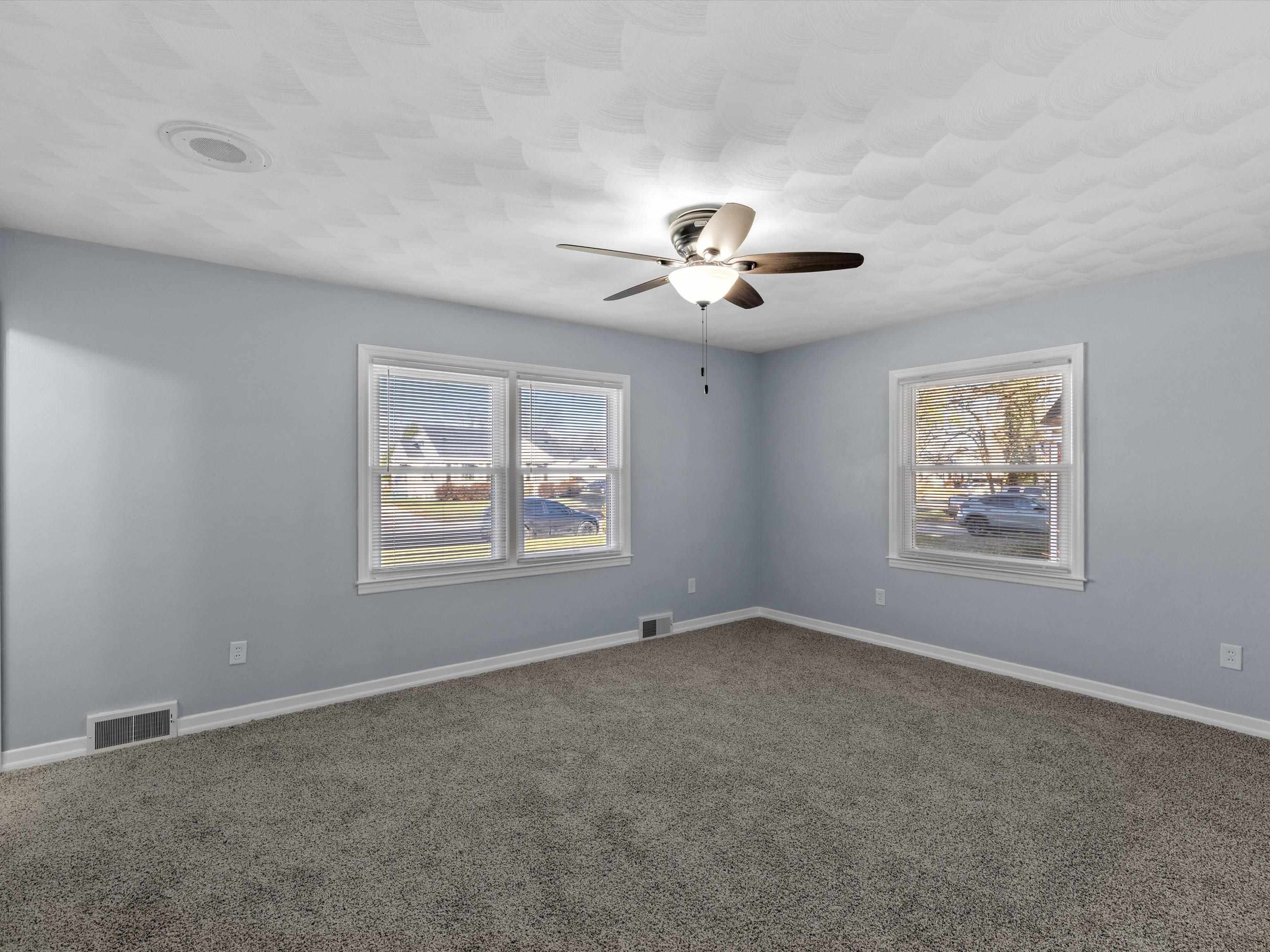 2532 York St, Owensboro, Kentucky 42301, 3 Bedrooms Bedrooms, ,2 BathroomsBathrooms,Single Family Residence,For Sale,York St,93822