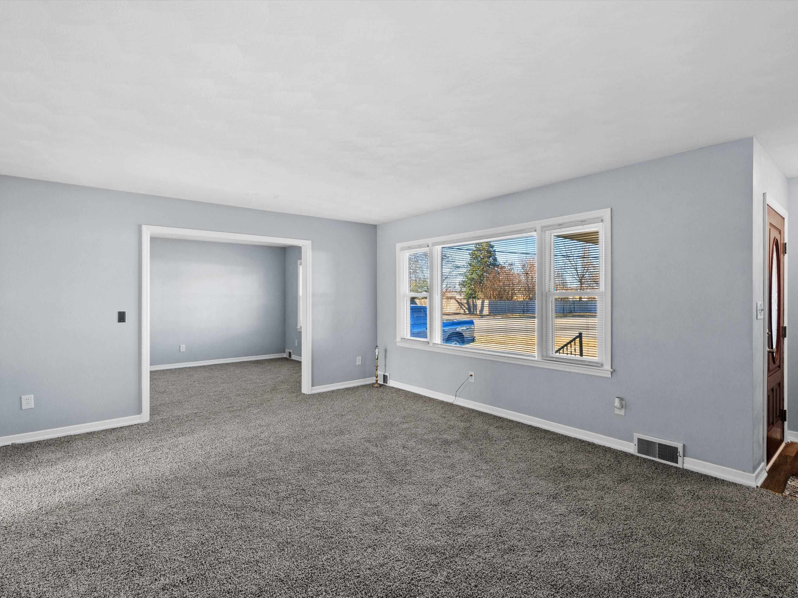 2532 York St, Owensboro, Kentucky 42301, 3 Bedrooms Bedrooms, ,2 BathroomsBathrooms,Single Family Residence,For Sale,York St,93822