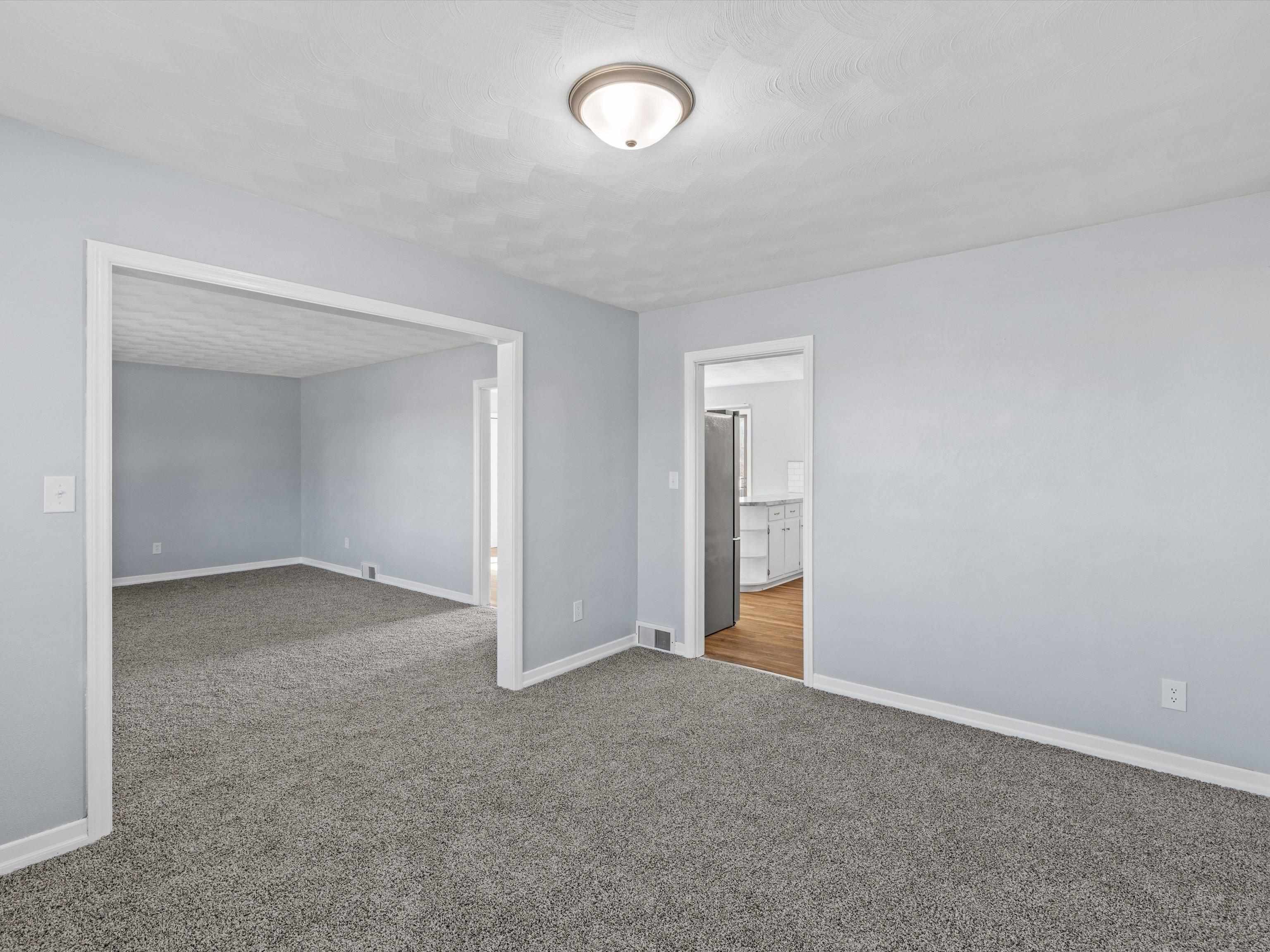 2532 York St, Owensboro, Kentucky 42301, 3 Bedrooms Bedrooms, ,2 BathroomsBathrooms,Single Family Residence,For Sale,York St,93822