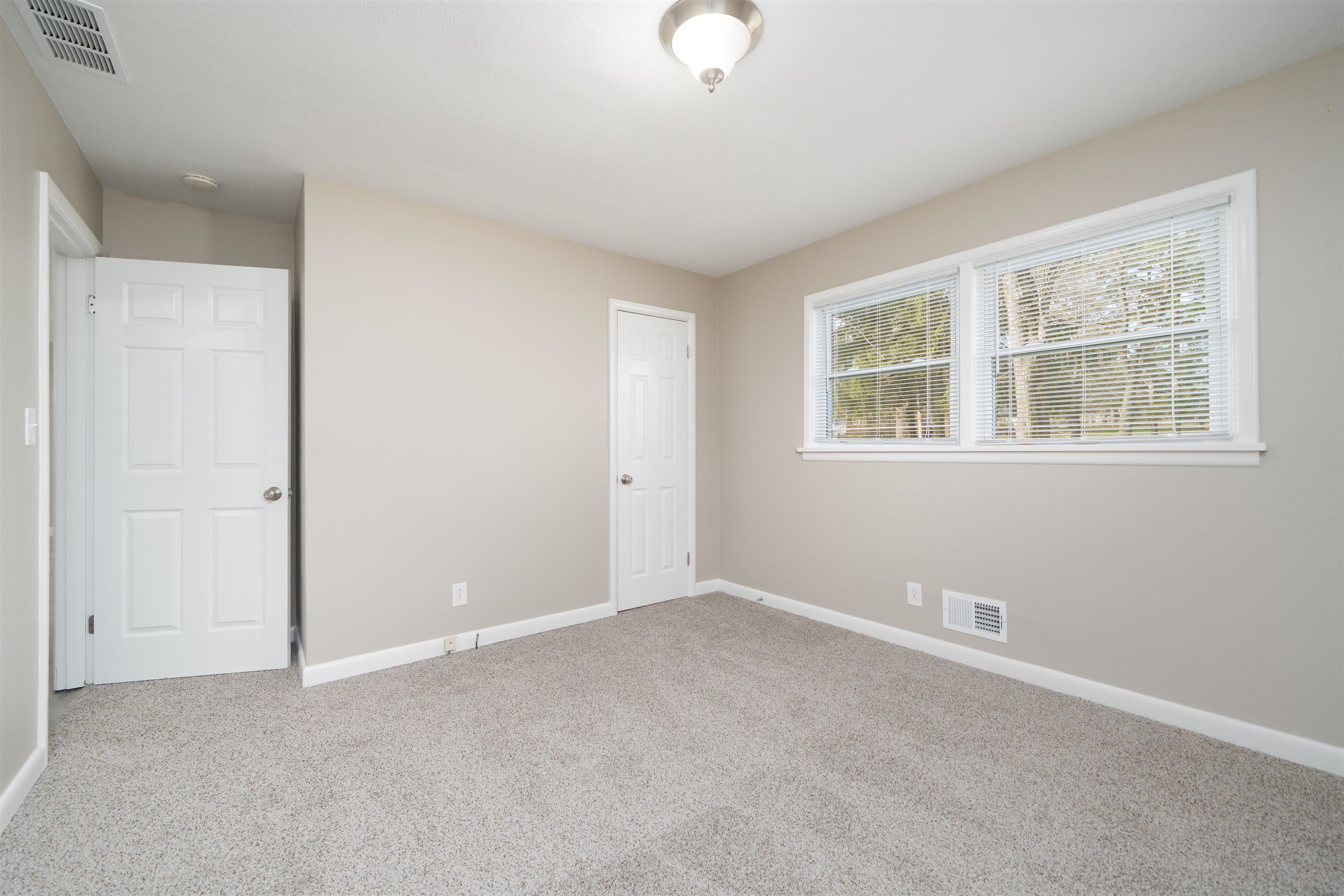 1607 Foors Lane, Owensboro, Kentucky 42303, 3 Bedrooms Bedrooms, ,2 BathroomsBathrooms,Single Family Residence,For Sale,Foors Lane,93824