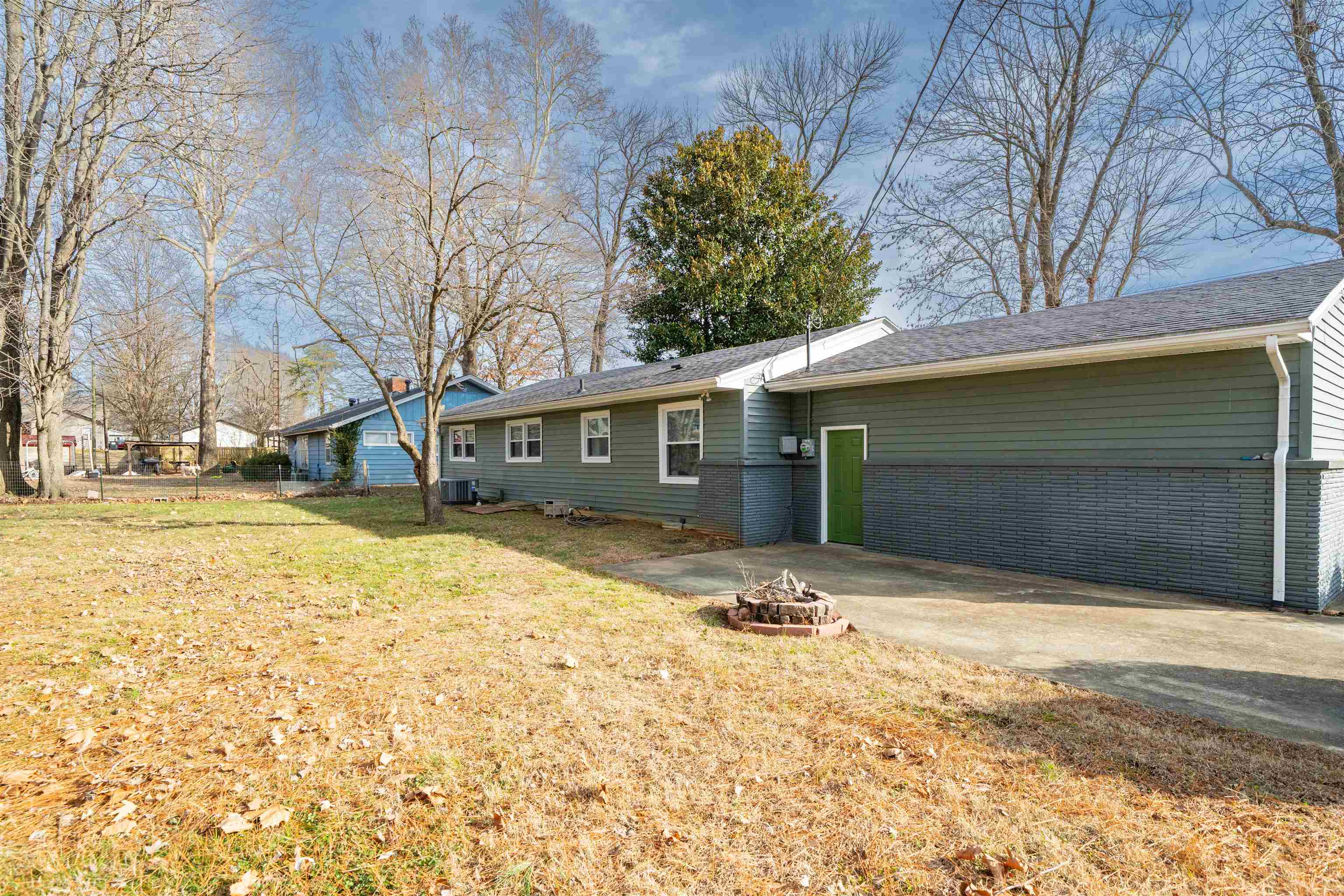 1607 Foors Lane, Owensboro, Kentucky 42303, 3 Bedrooms Bedrooms, ,2 BathroomsBathrooms,Single Family Residence,For Sale,Foors Lane,93824